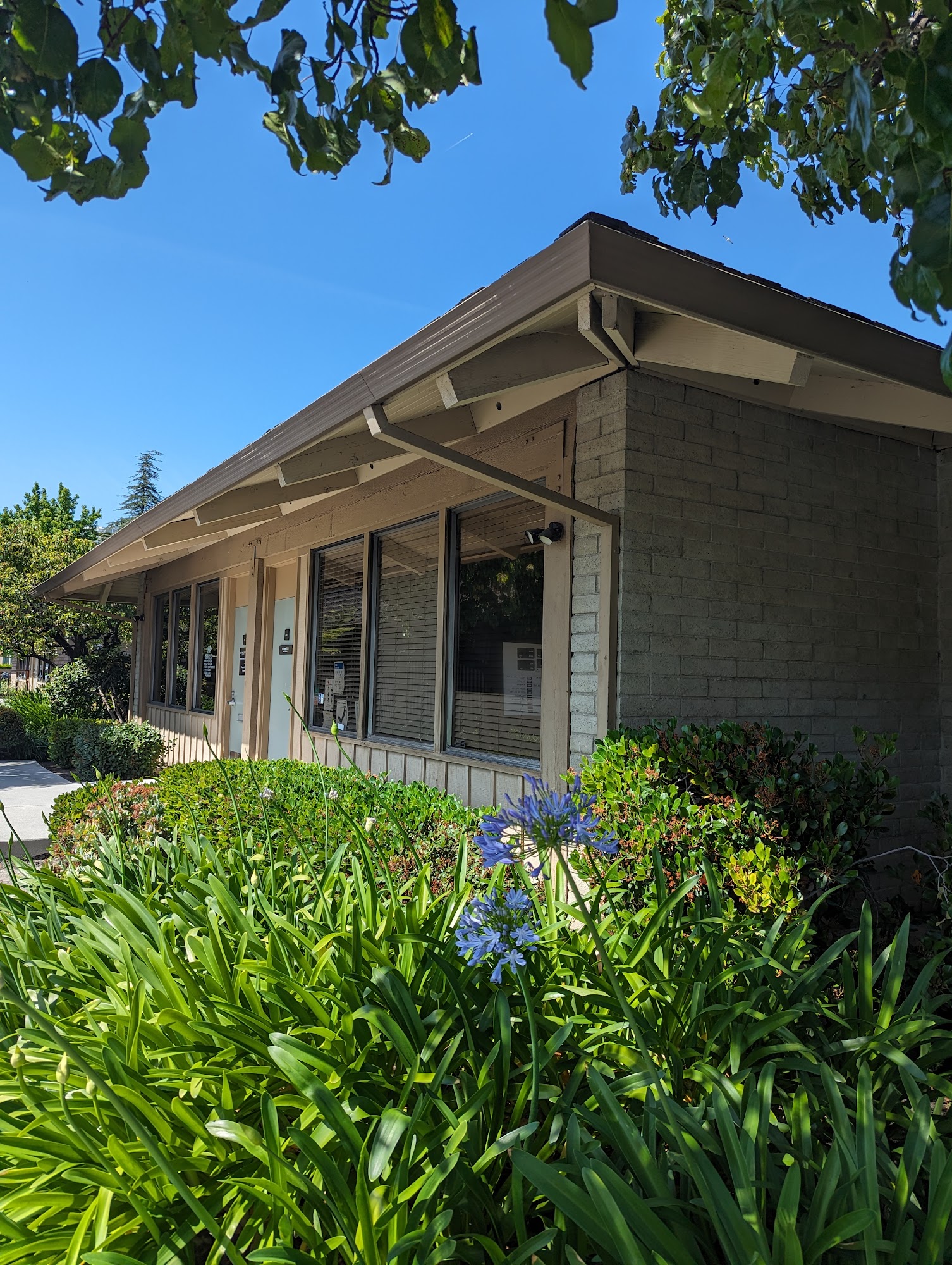 Signature Smiles Dental Group - Dr Ami Desai, DDS, Dr Gaganjot Khera 440 E Calaveras Blvd, Milpitas, CA 95035