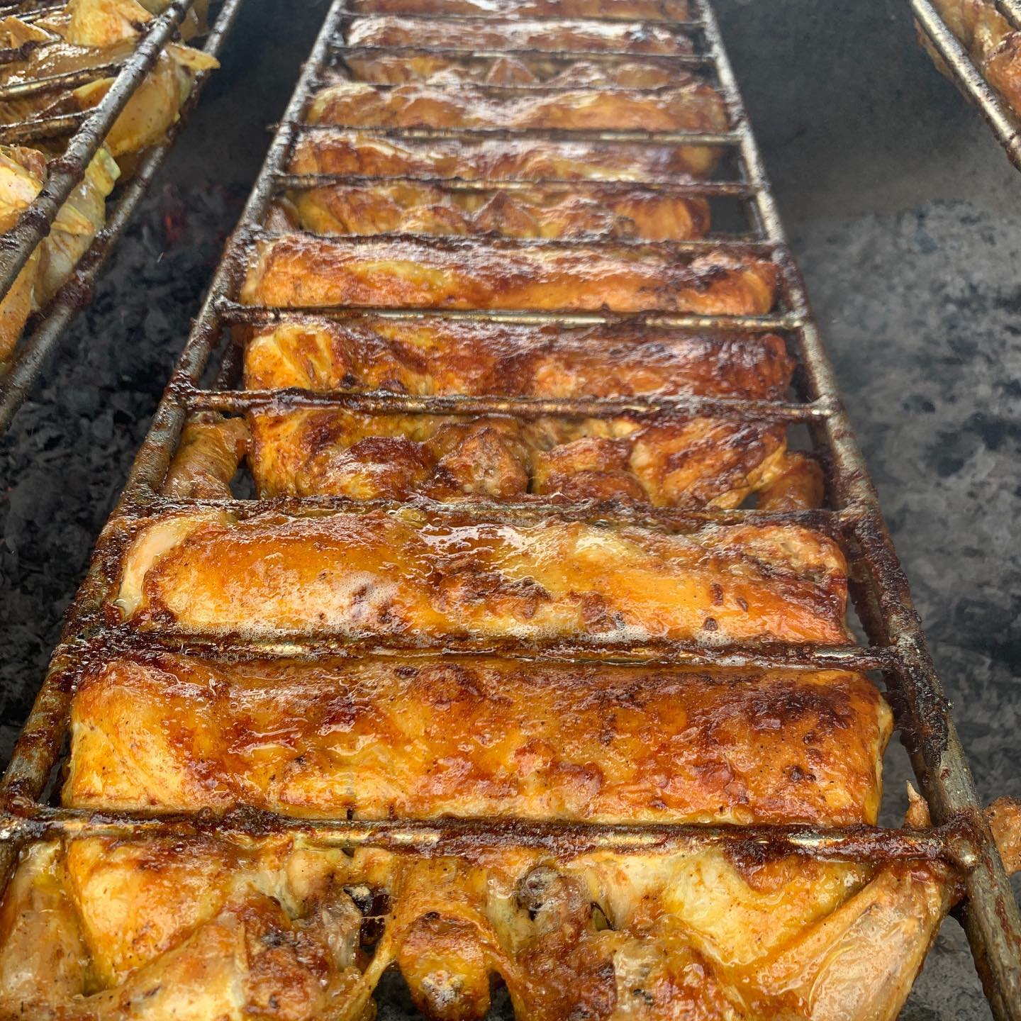 El Pollo Bragado Restaurant