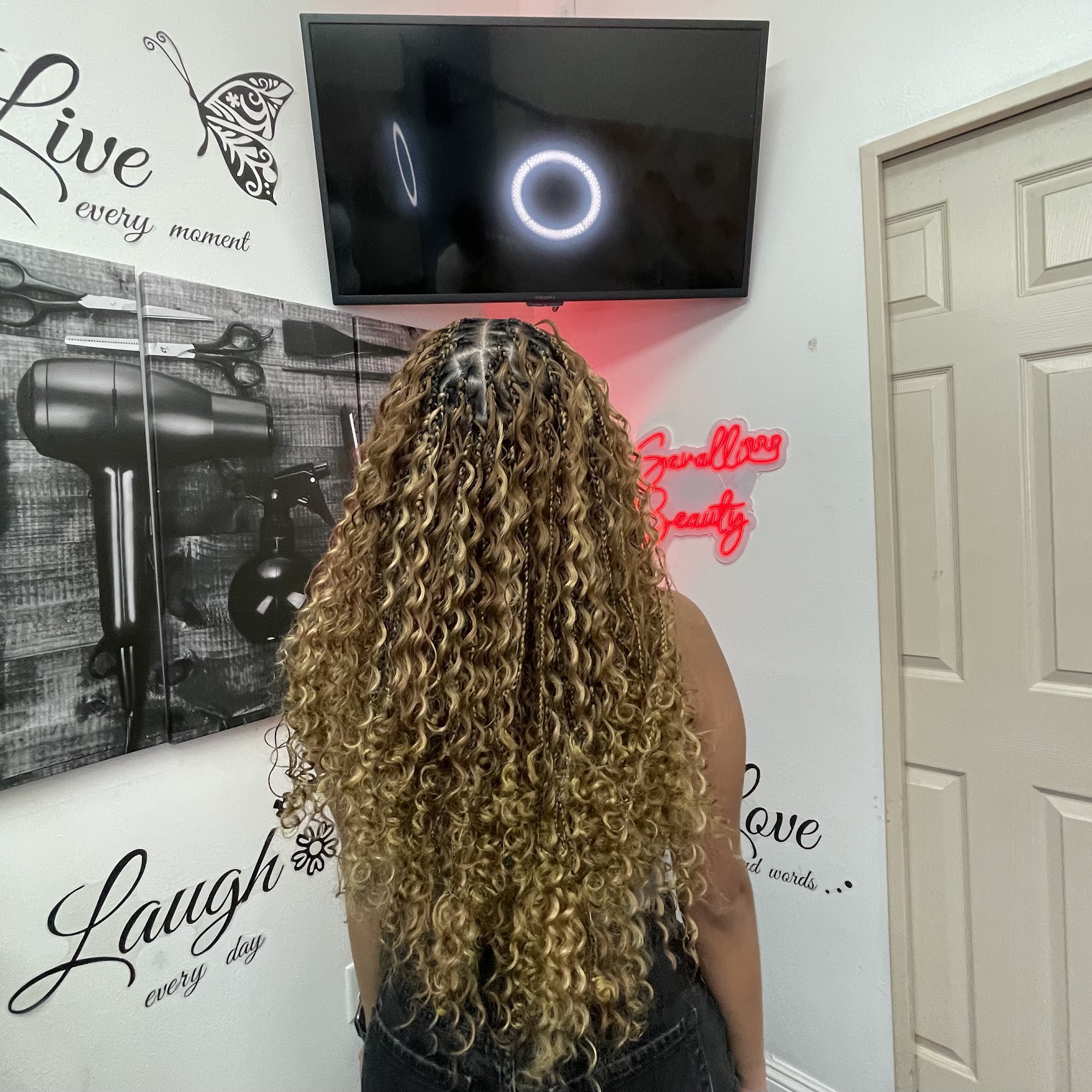 Savalli beauty 16310 Lasselle St, Moreno Valley California 92555