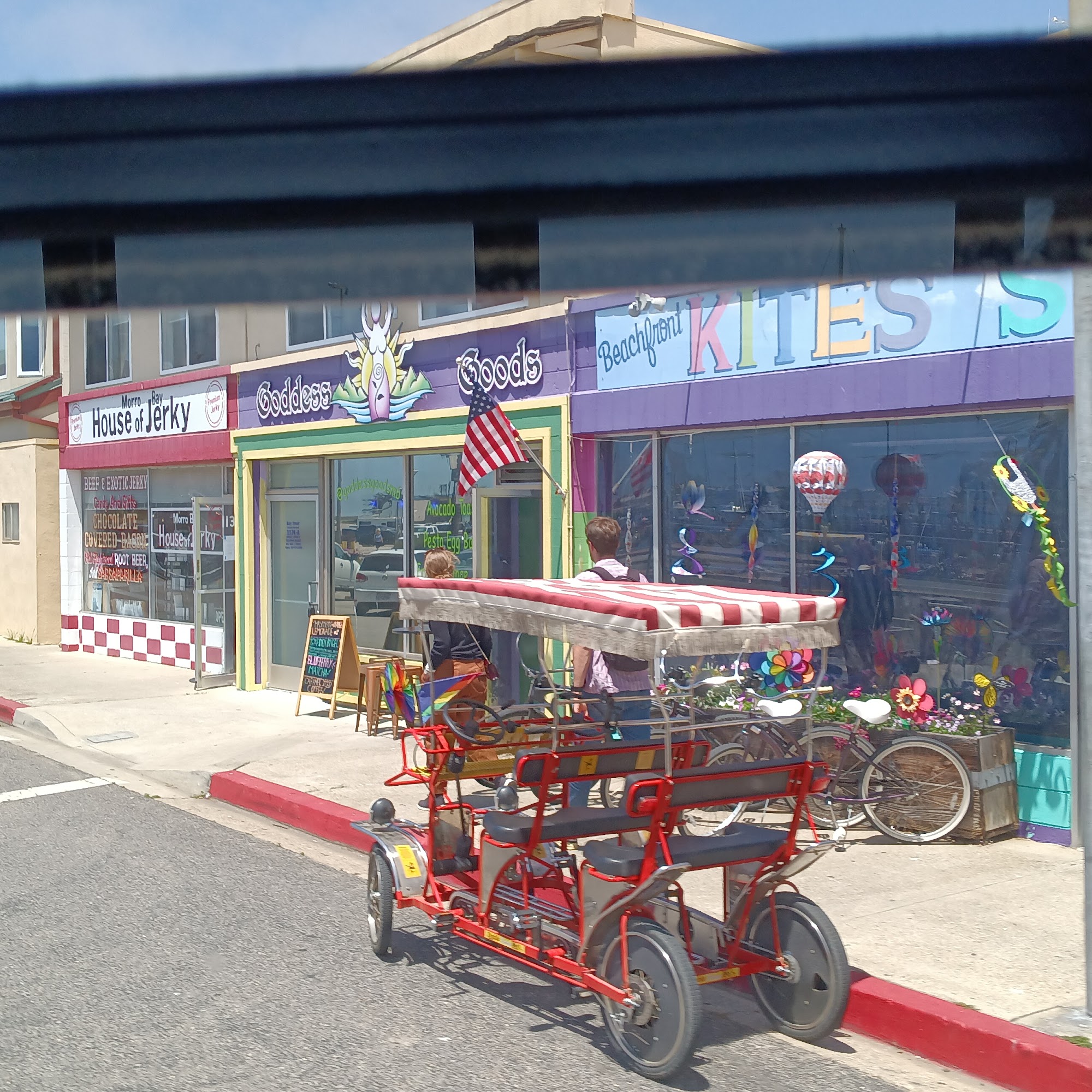 Farmer's Kites Surreys & More Morro Bay