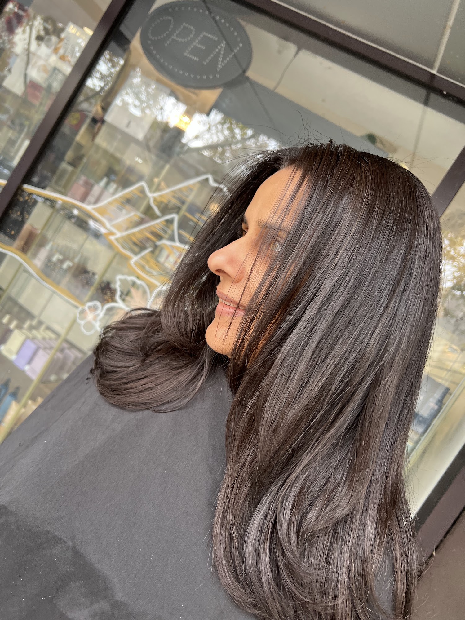 Mindy C Hairstylist 282 Castro St, Mountain View California 94041