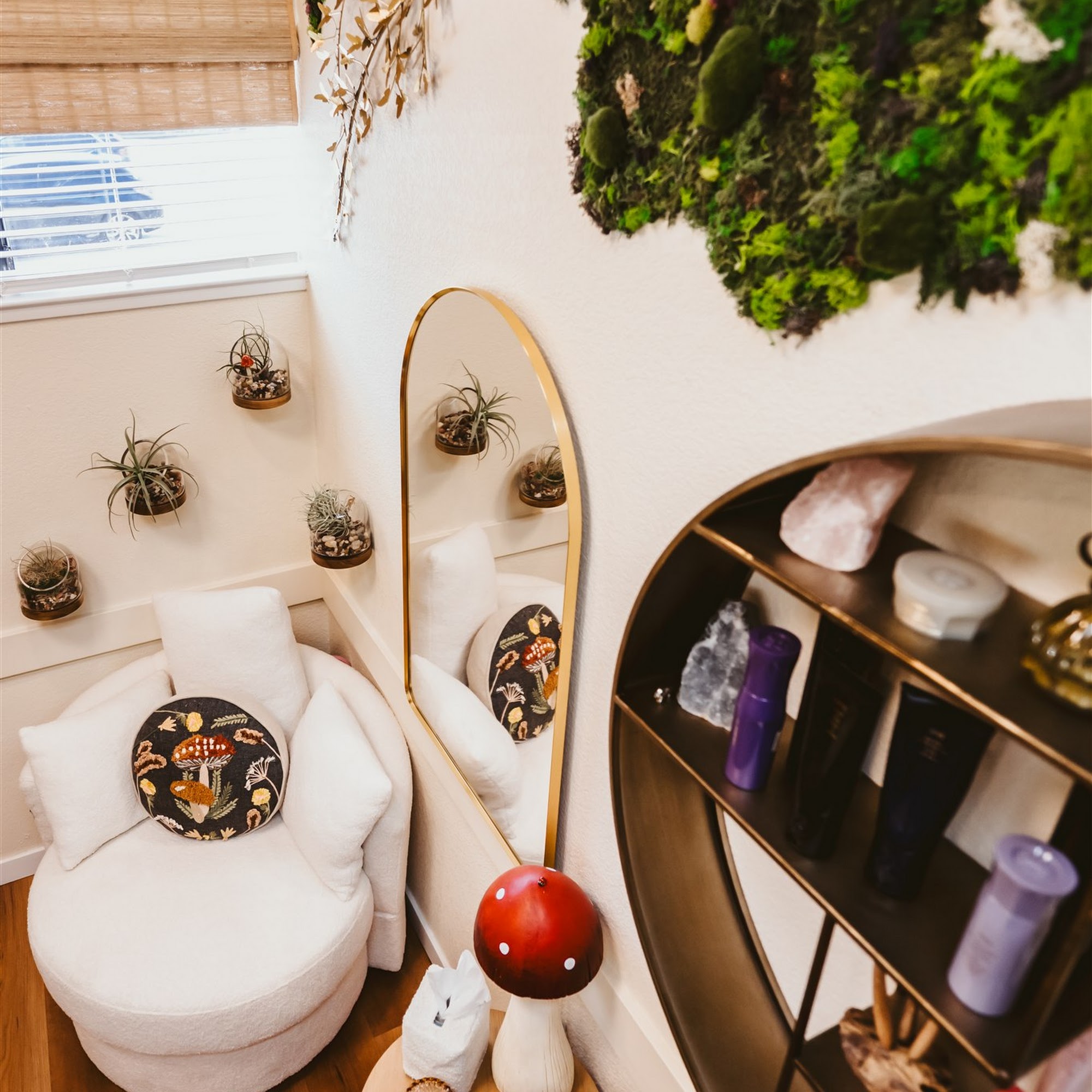 The Mane Room 901 Trancas St Suite 4, Napa California 94558