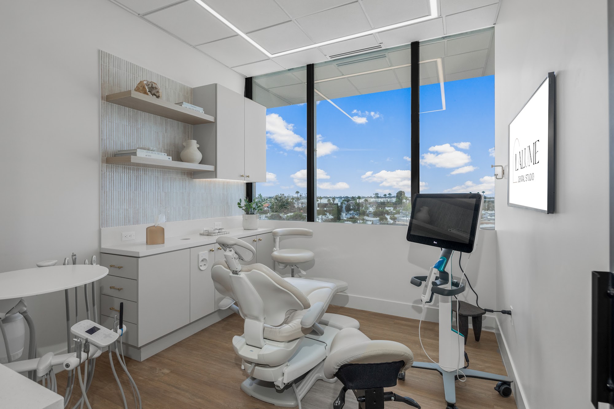 LALUME Dental Studio