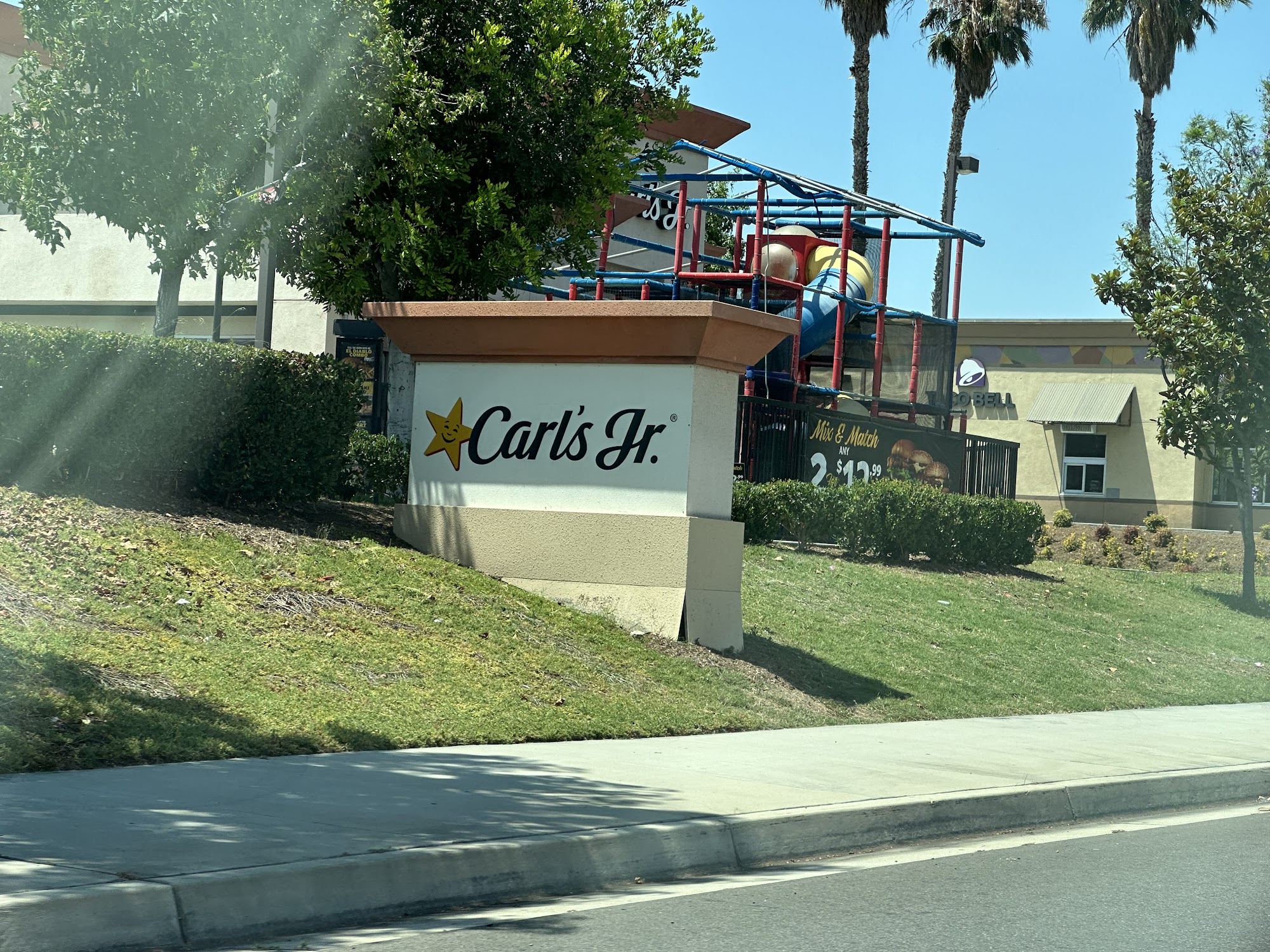 Carl’s Jr.