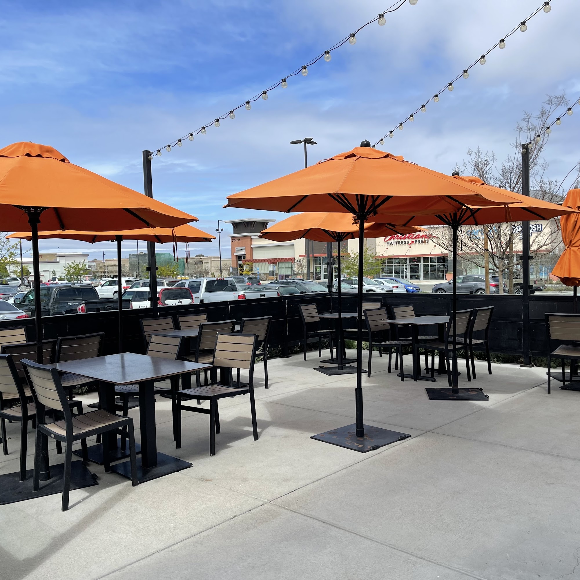 Urbane Cafe North Hollywood