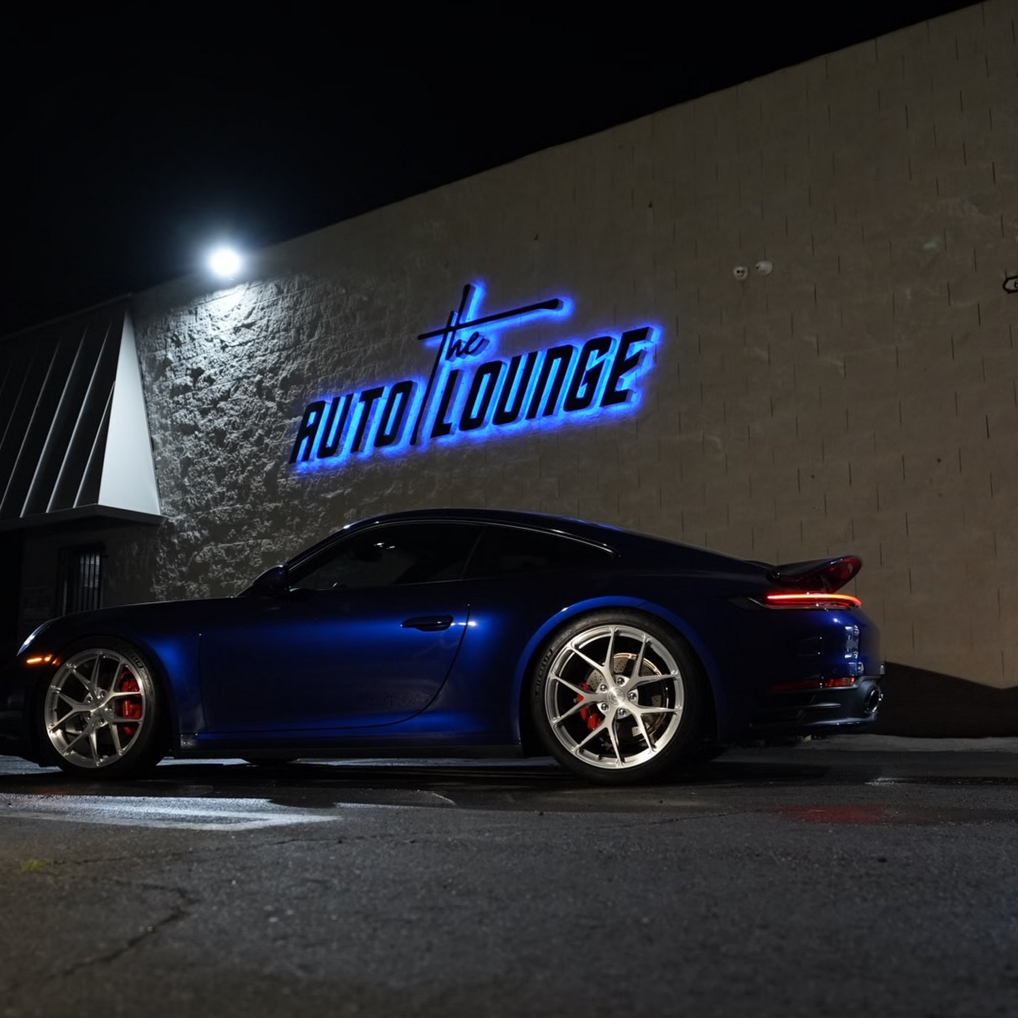 The Auto Lounge | North Hollywood North Hollywood