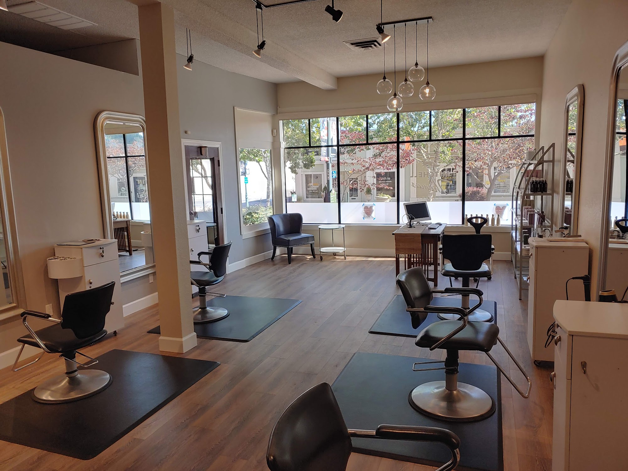 Mitchell Thomas Salon 857 Grant Ave Suite A, Novato California 94945