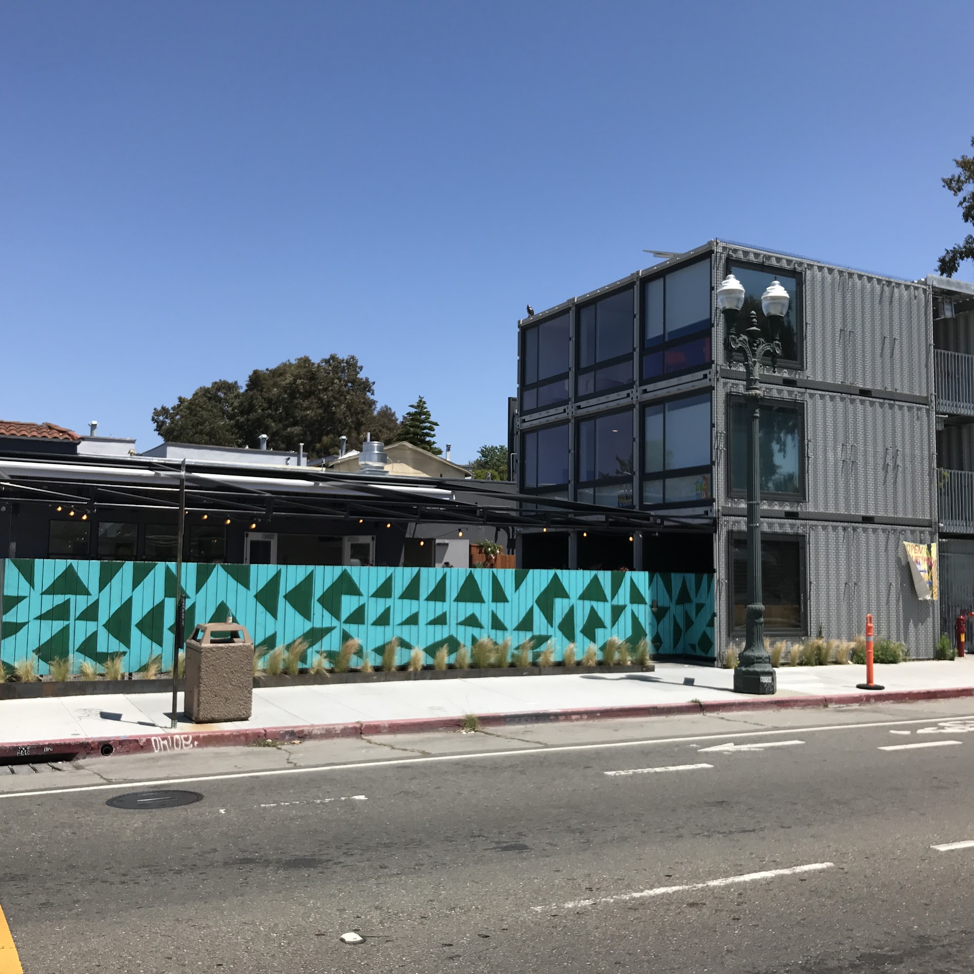 MacArthur Annex Oakland