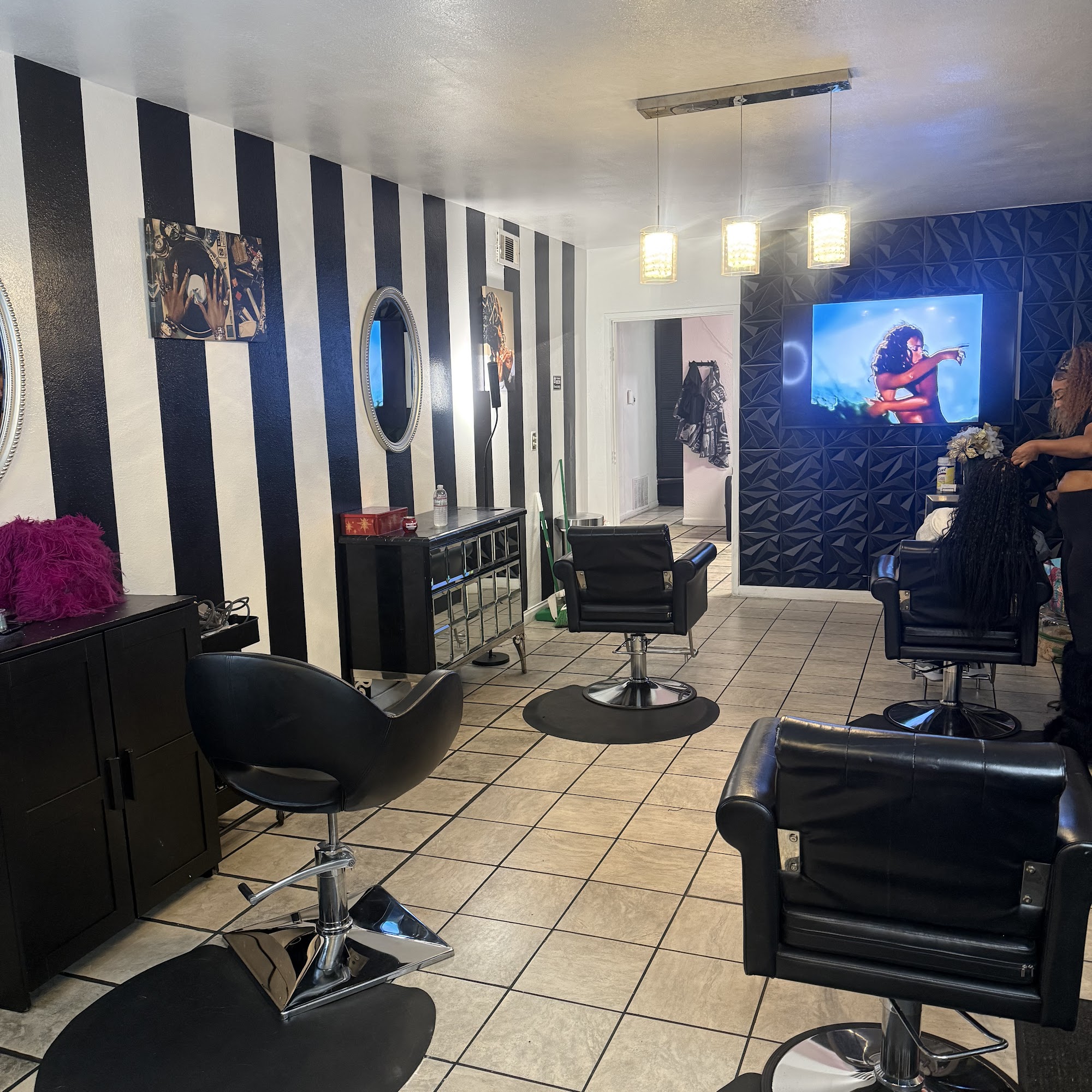 Braids By Us 2672 Fruitvale Ave, Oakland California 94601