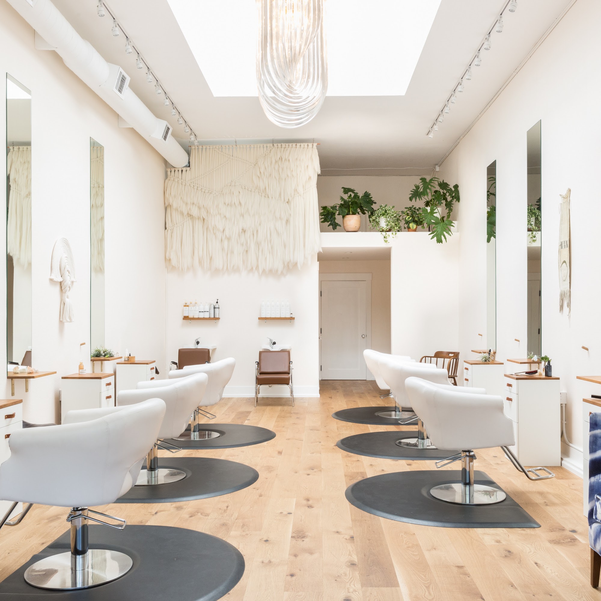 Edo Salon Oakland 4245 Piedmont Ave, Oakland California 94611