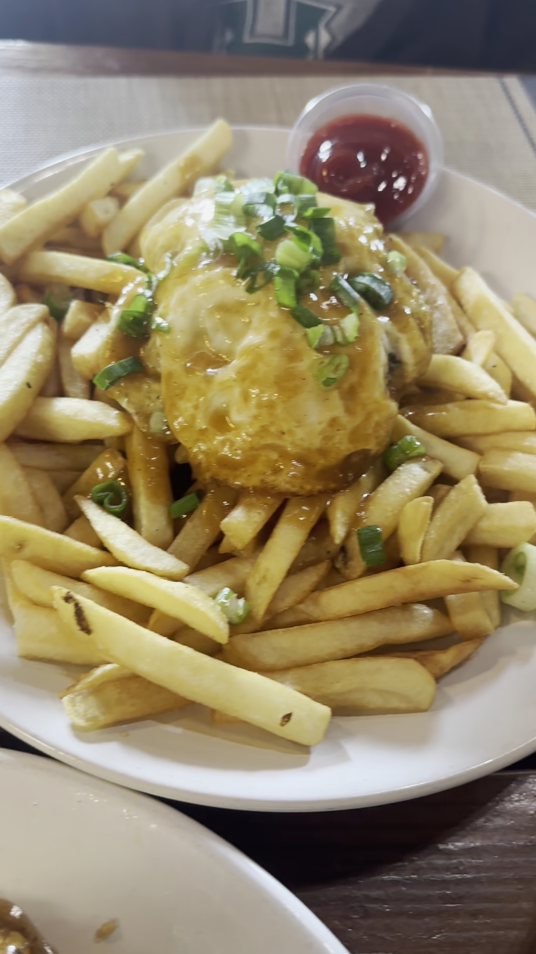 Bistro Punahele Tonnelier Oakley