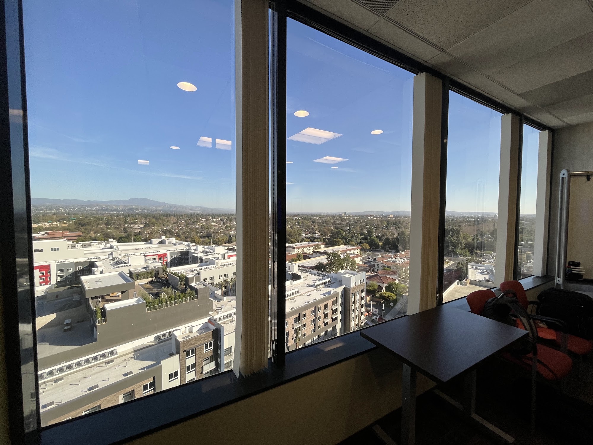 Regus - Orange - Orange Executive Tower