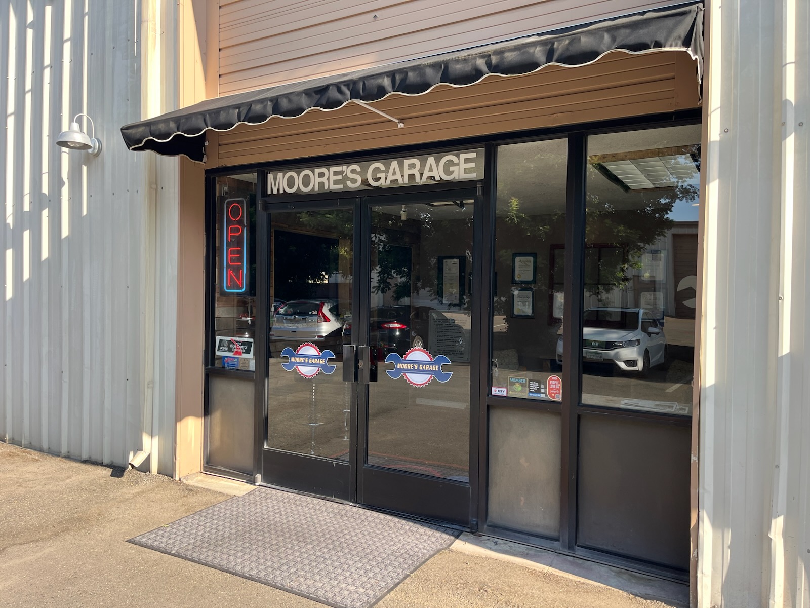 Moore's Garage Orangevale