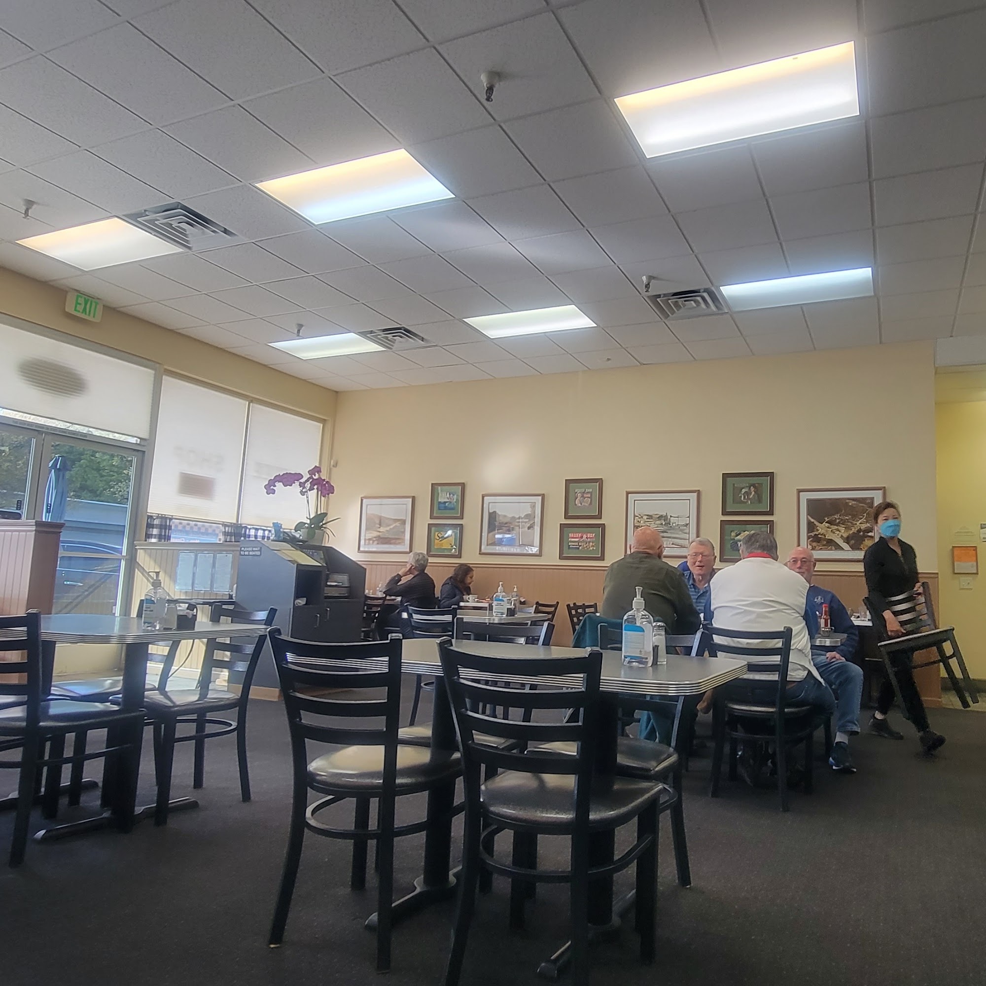 Village Inn Café Orinda