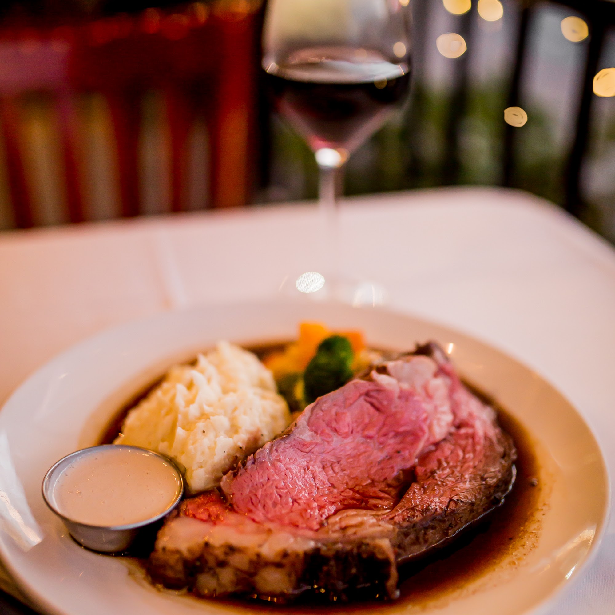 Farwood Bar & Grill Orland