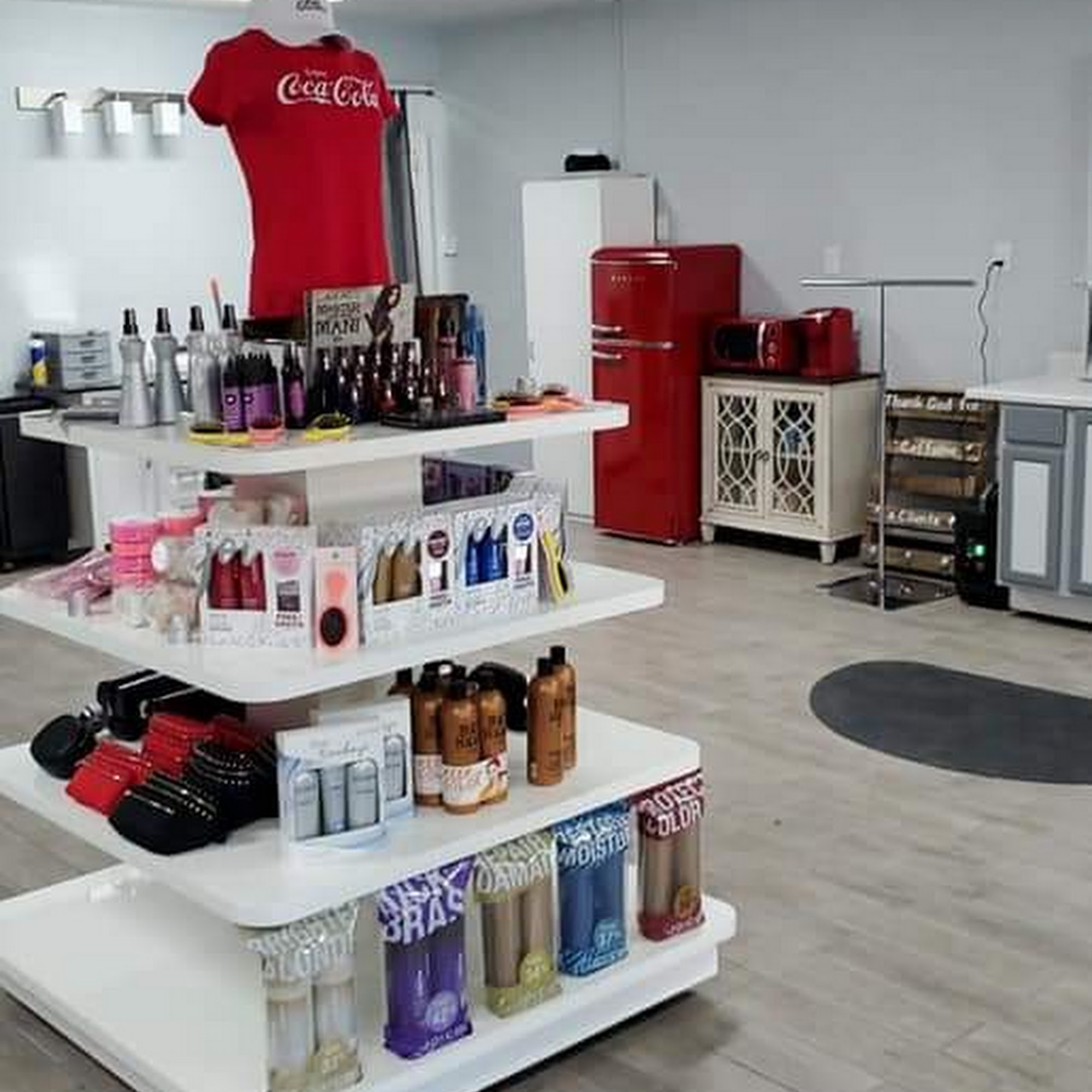 Kosmeticut Salon & Boutique