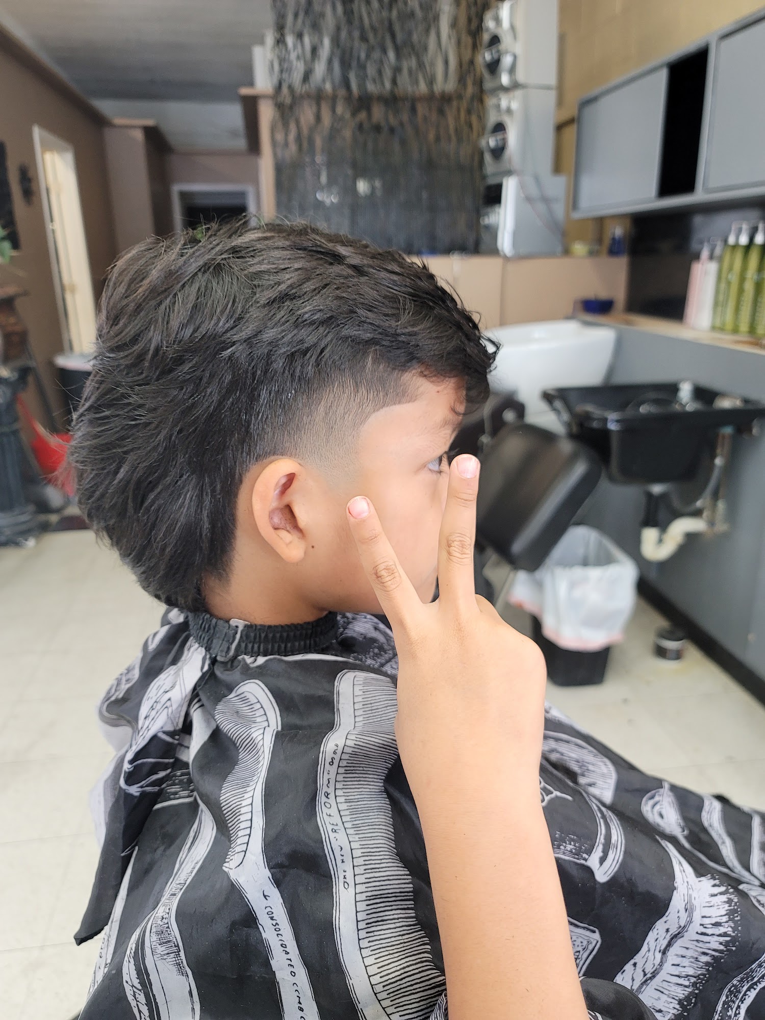 Veronica's Beauty Salon