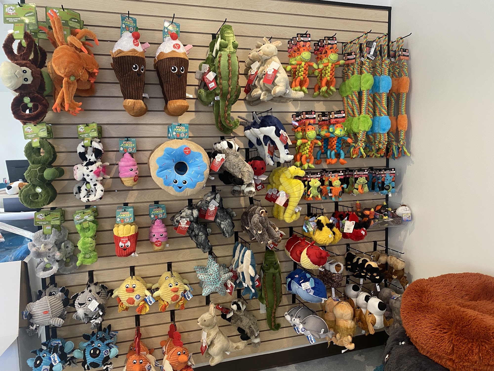 Dioji K-9 Resort & Athletic Club Oxnard