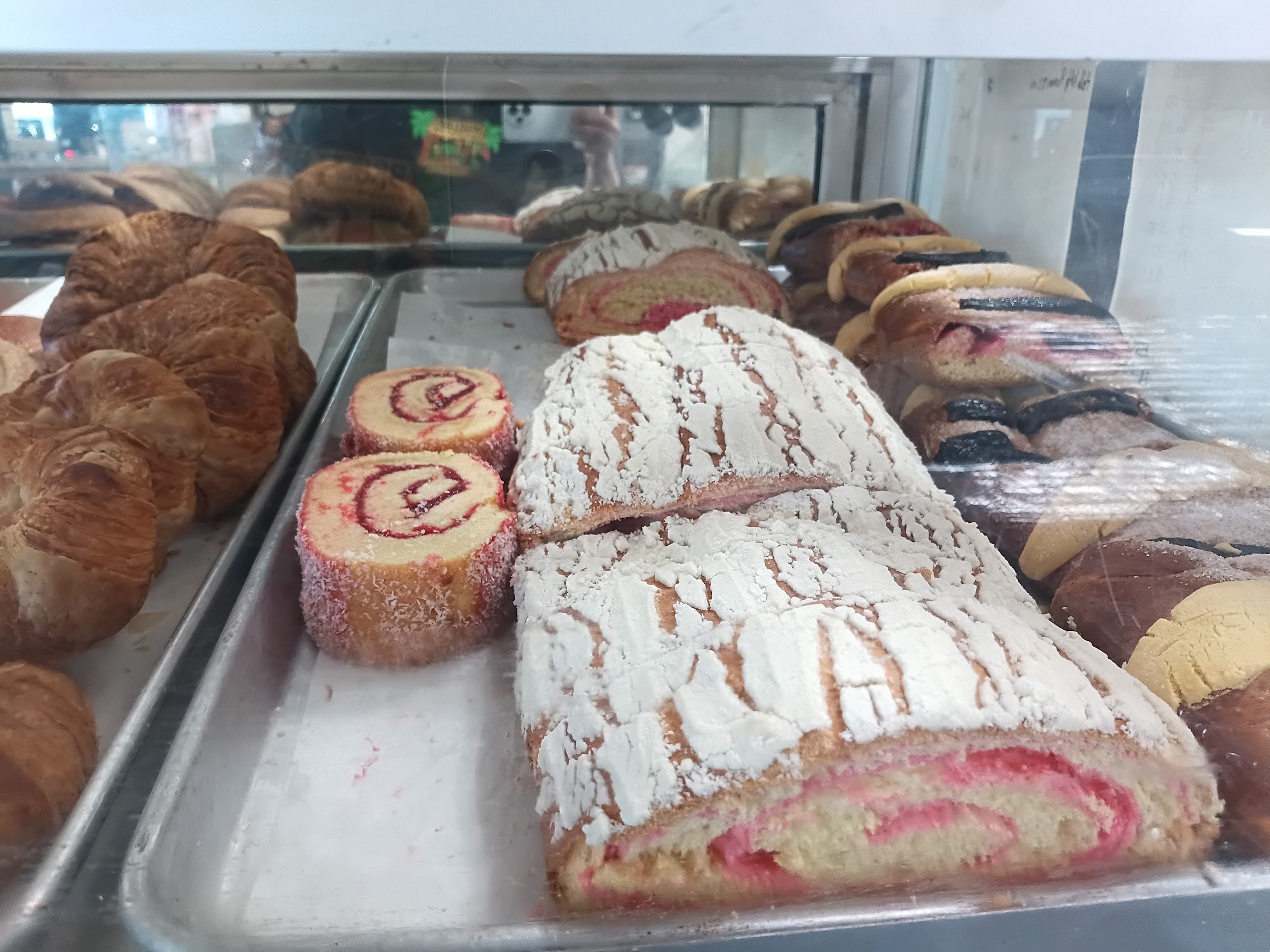 Panaderías La Casita Menu