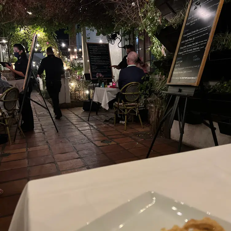 Photo credit: opentable