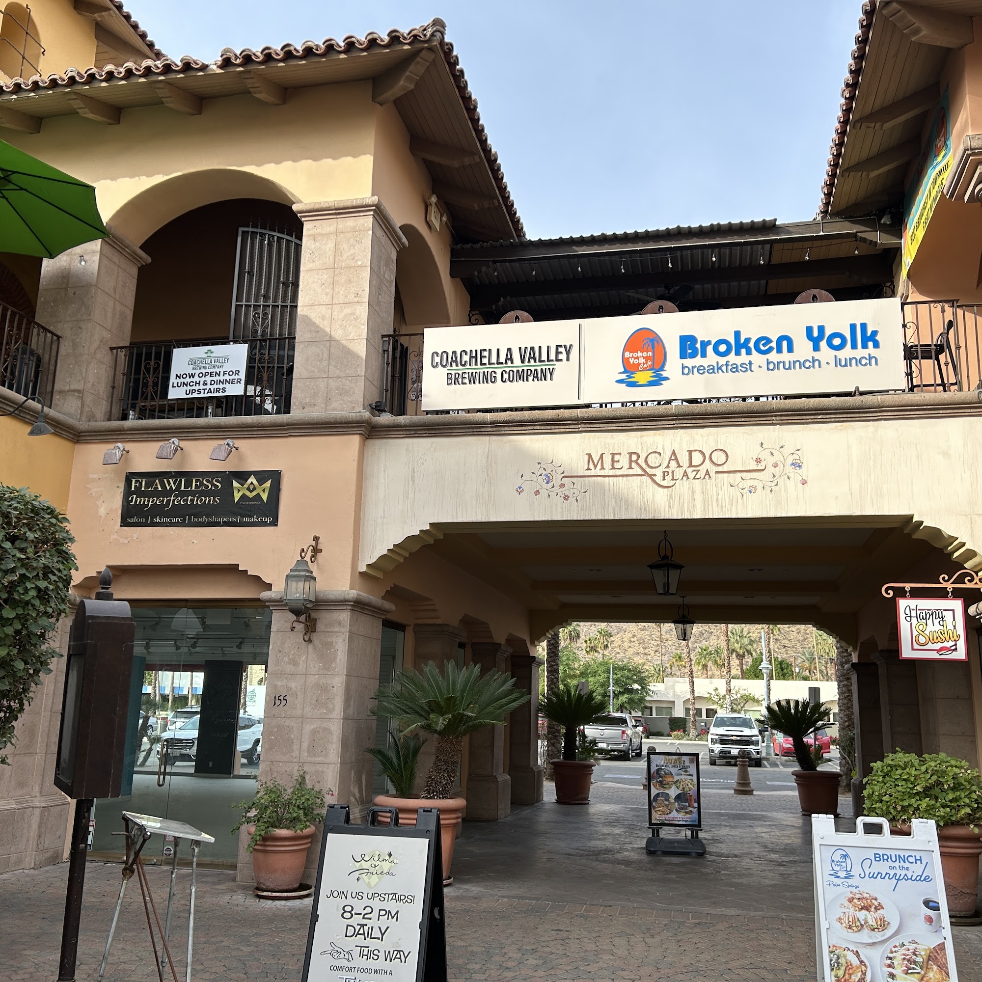 Broken Yolk Cafe 155 S Palm Canyon Dr Ste B-21, Palm Springs