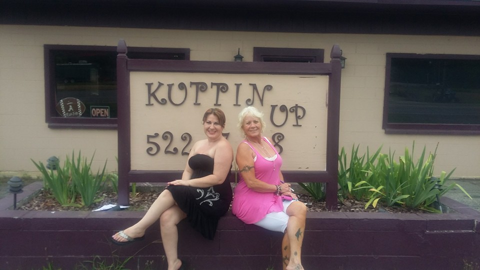 Kuttin It Up Hair Shop