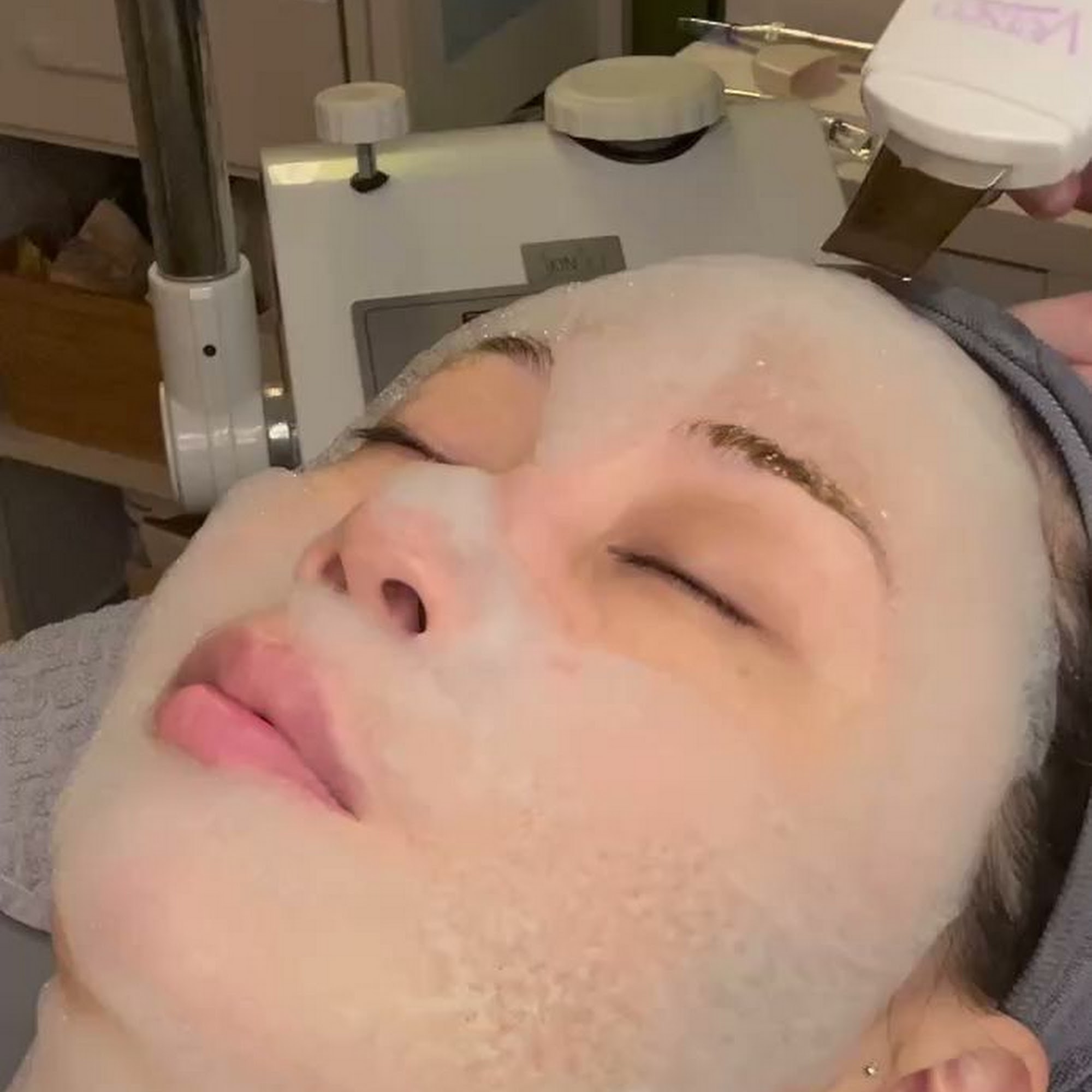 Breeze Skincare & Semi-Permanent Makeup 1399 N Lake Ave, Pasadena California 91104