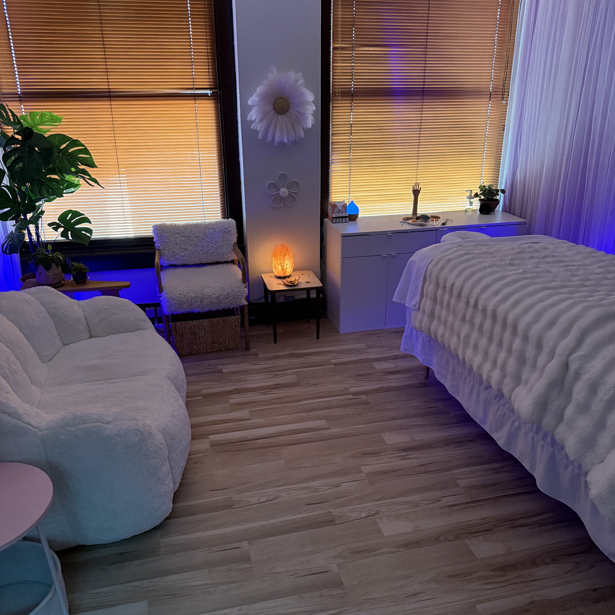 Soft Touch ASMR Spa 30 N Raymond Ave STE 512, Pasadena California 91103