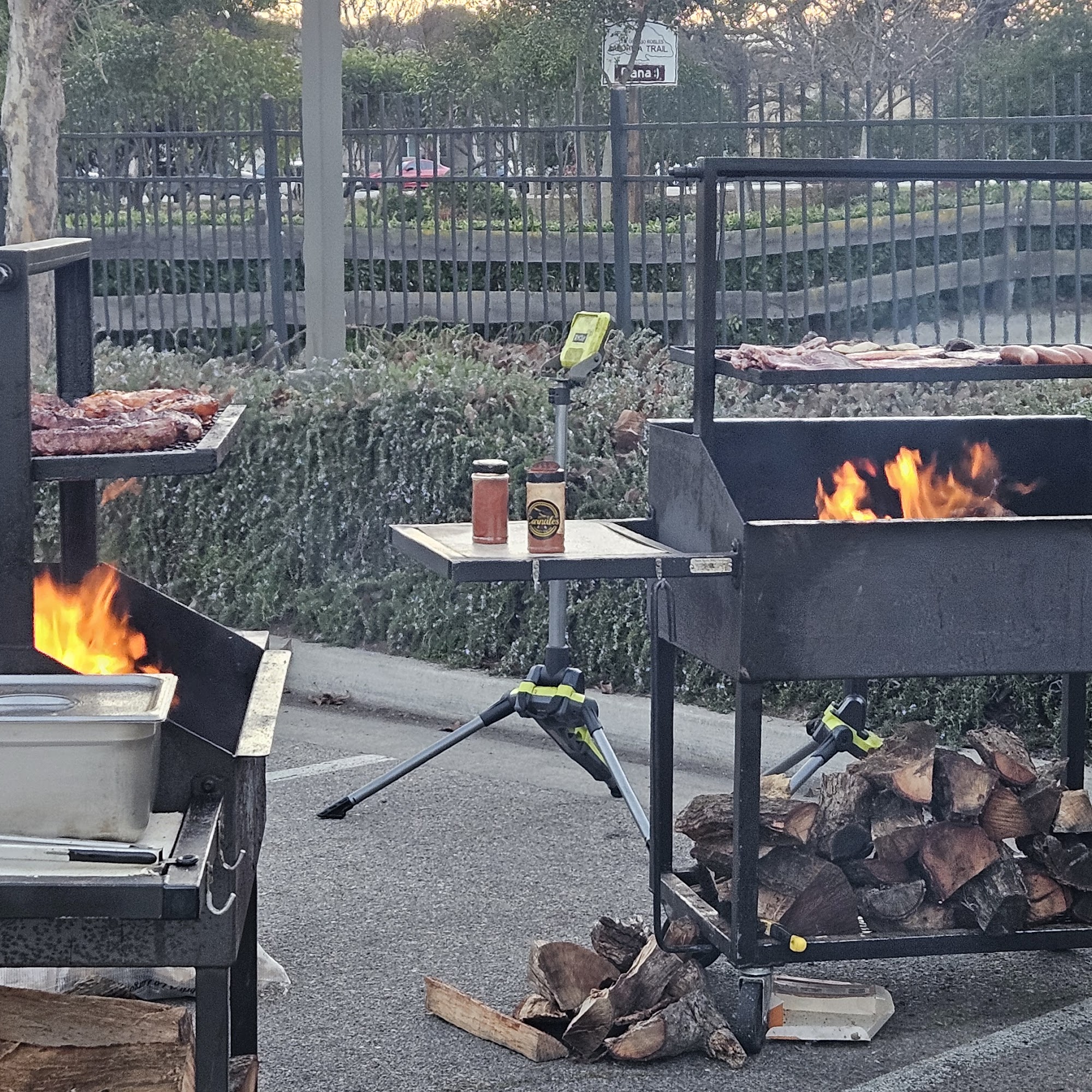 Carnales Street Tacos