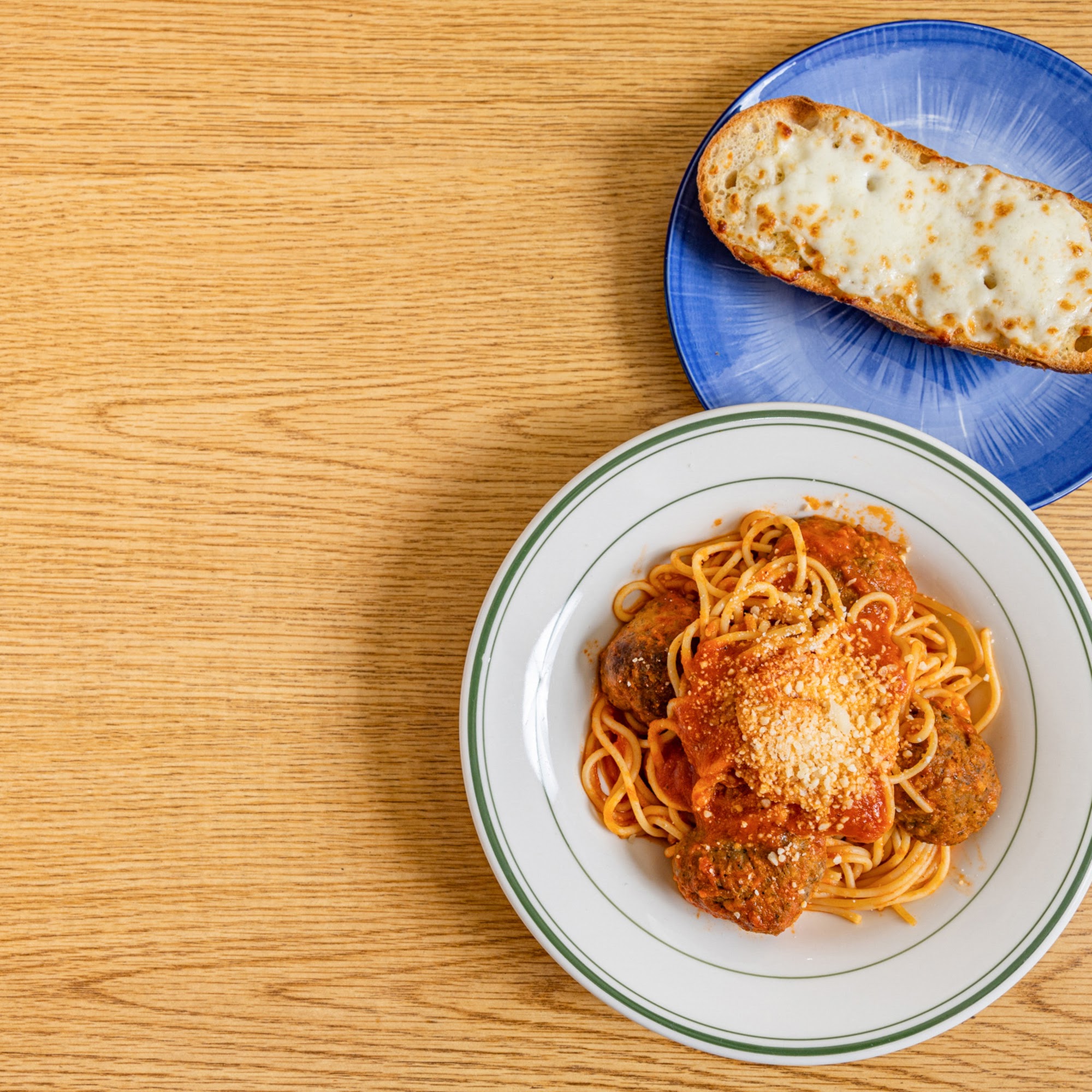 La Pizza E'Bella 1171 Creston Rd Suite 111, Paso Robles