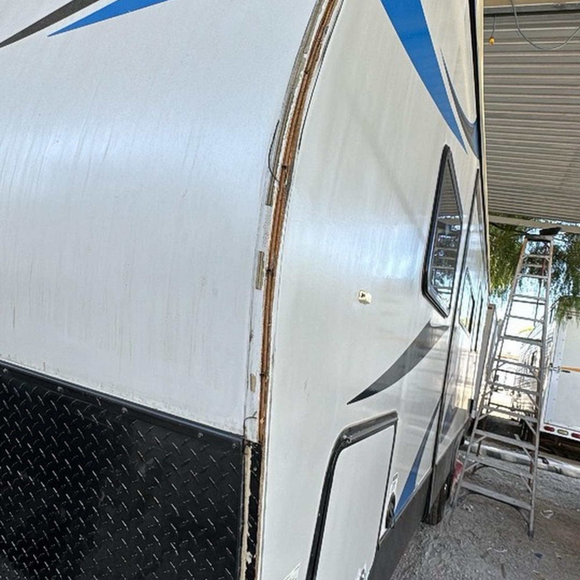DC RV ROOF REPAIR LLC Robinson St, Perris California 92570