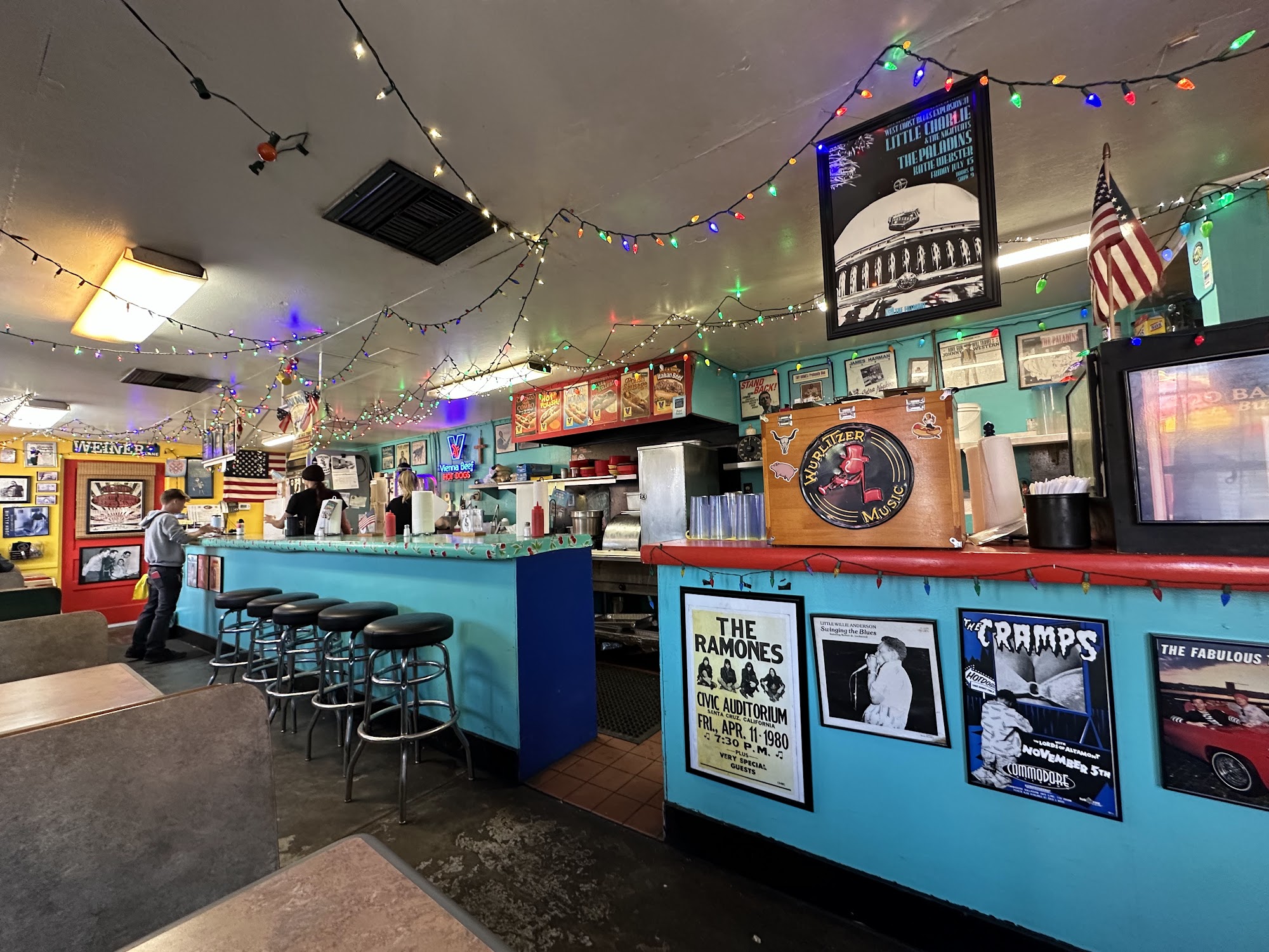 Roy's Chicago Dogs & BBQ at the Yard Petaluma