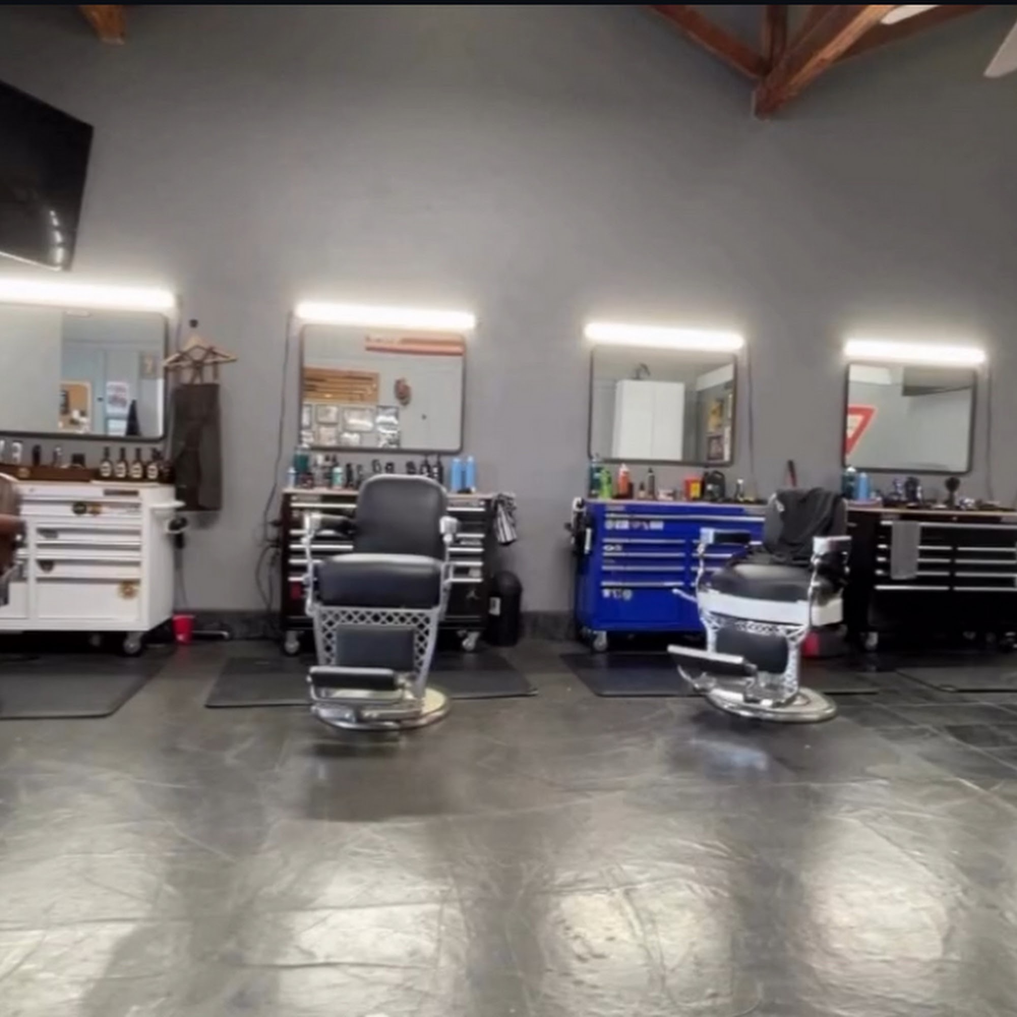 Santarelli Barbering 224 Weller St Suite bb, Petaluma California 94952