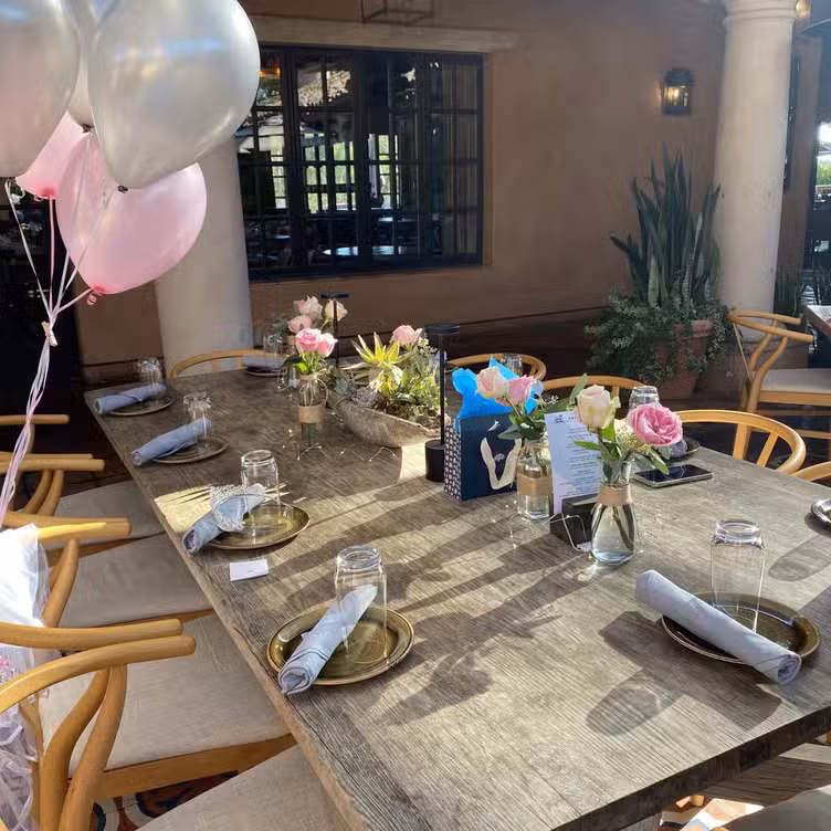 Photo credit: opentable