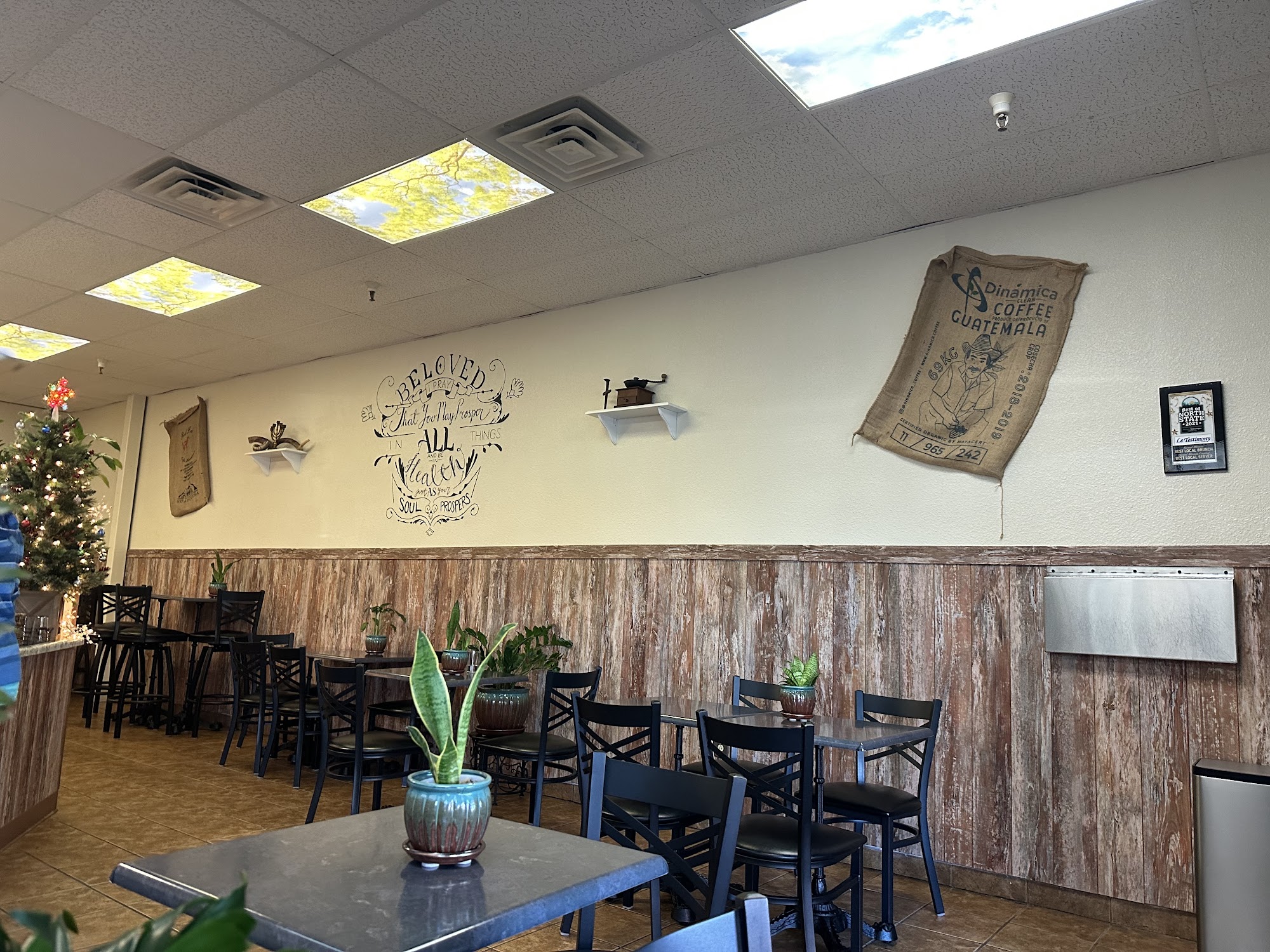 Le Testimony Organic Bistro Redding