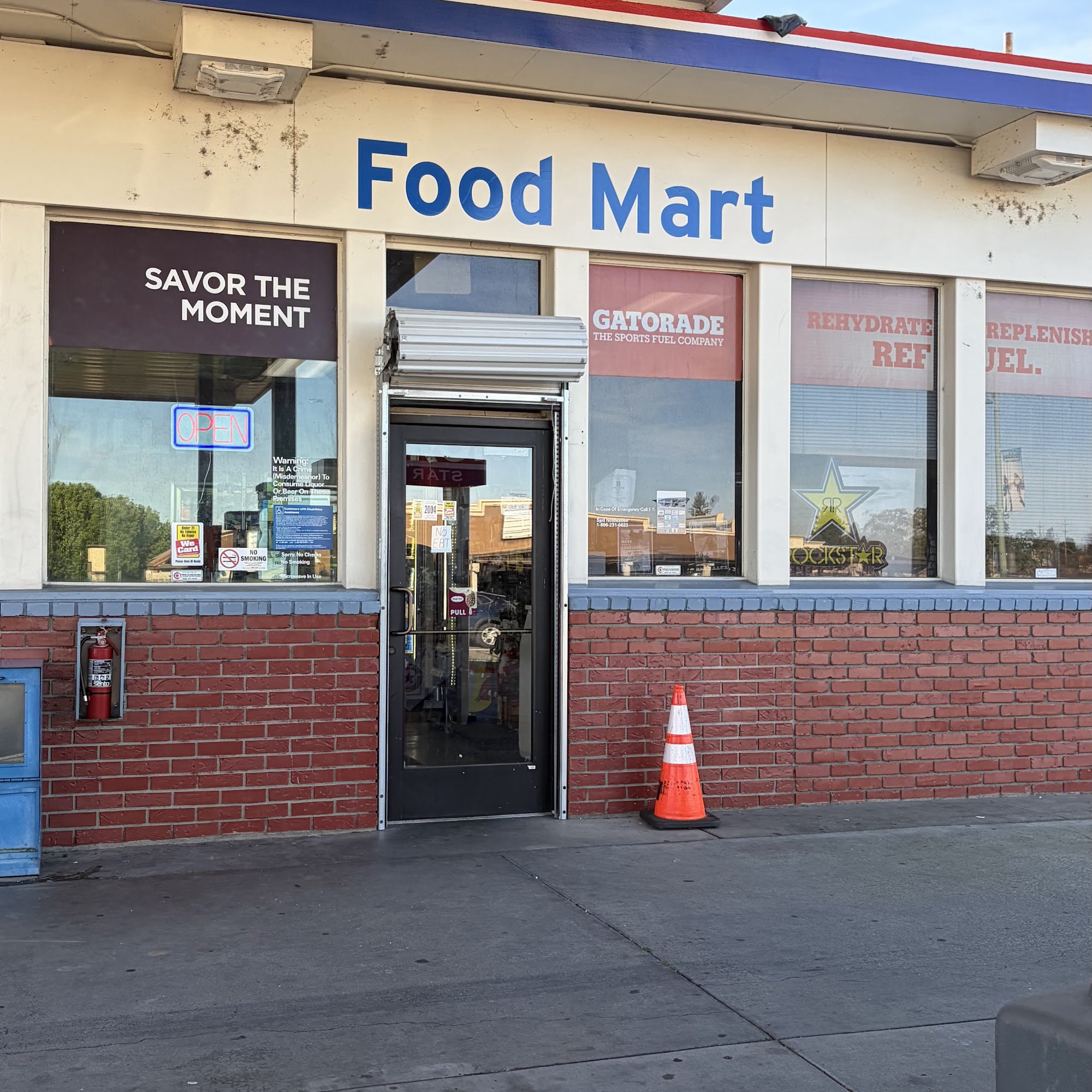 Star Gas & Mart Redding