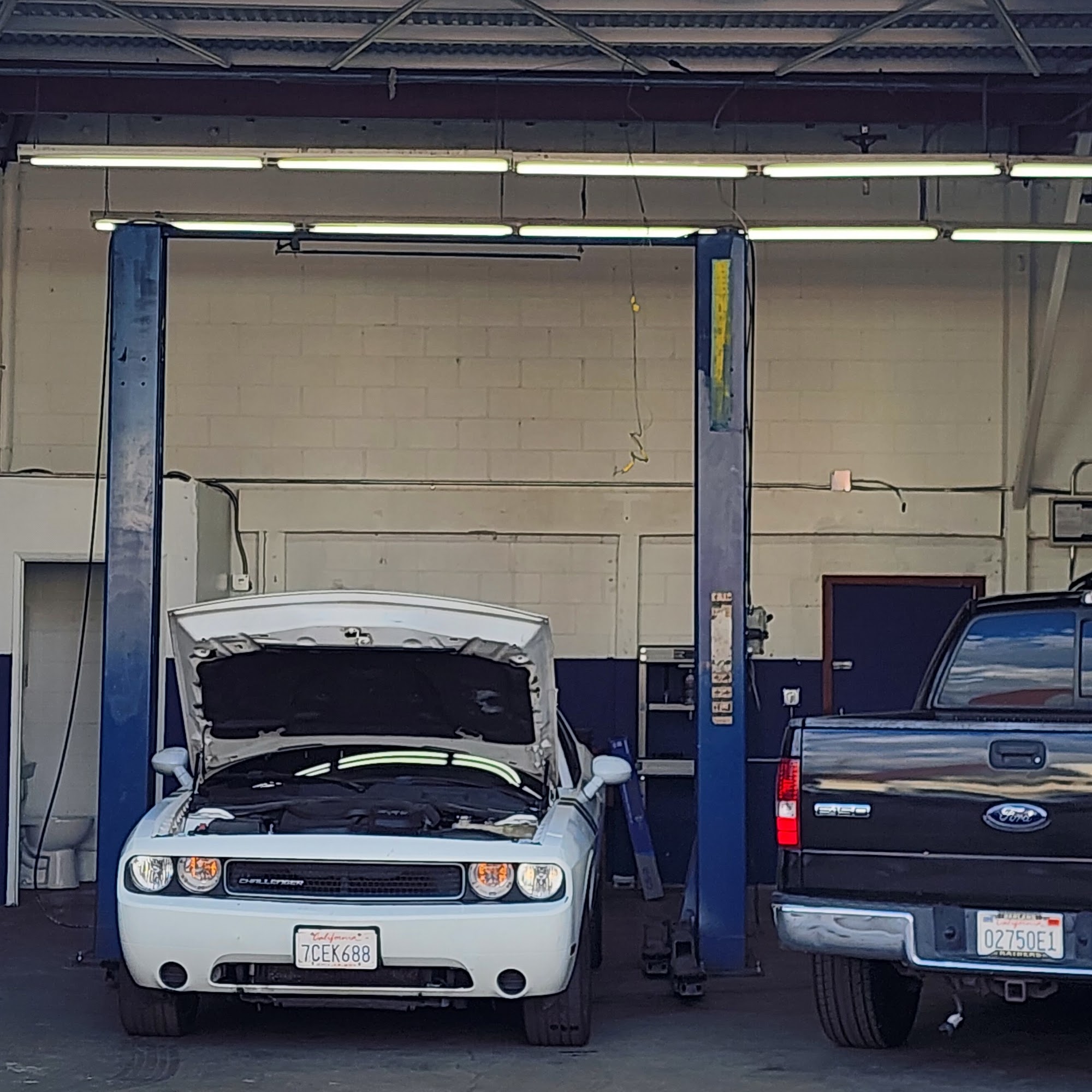 Aris Auto Repair & Exhaust Reseda