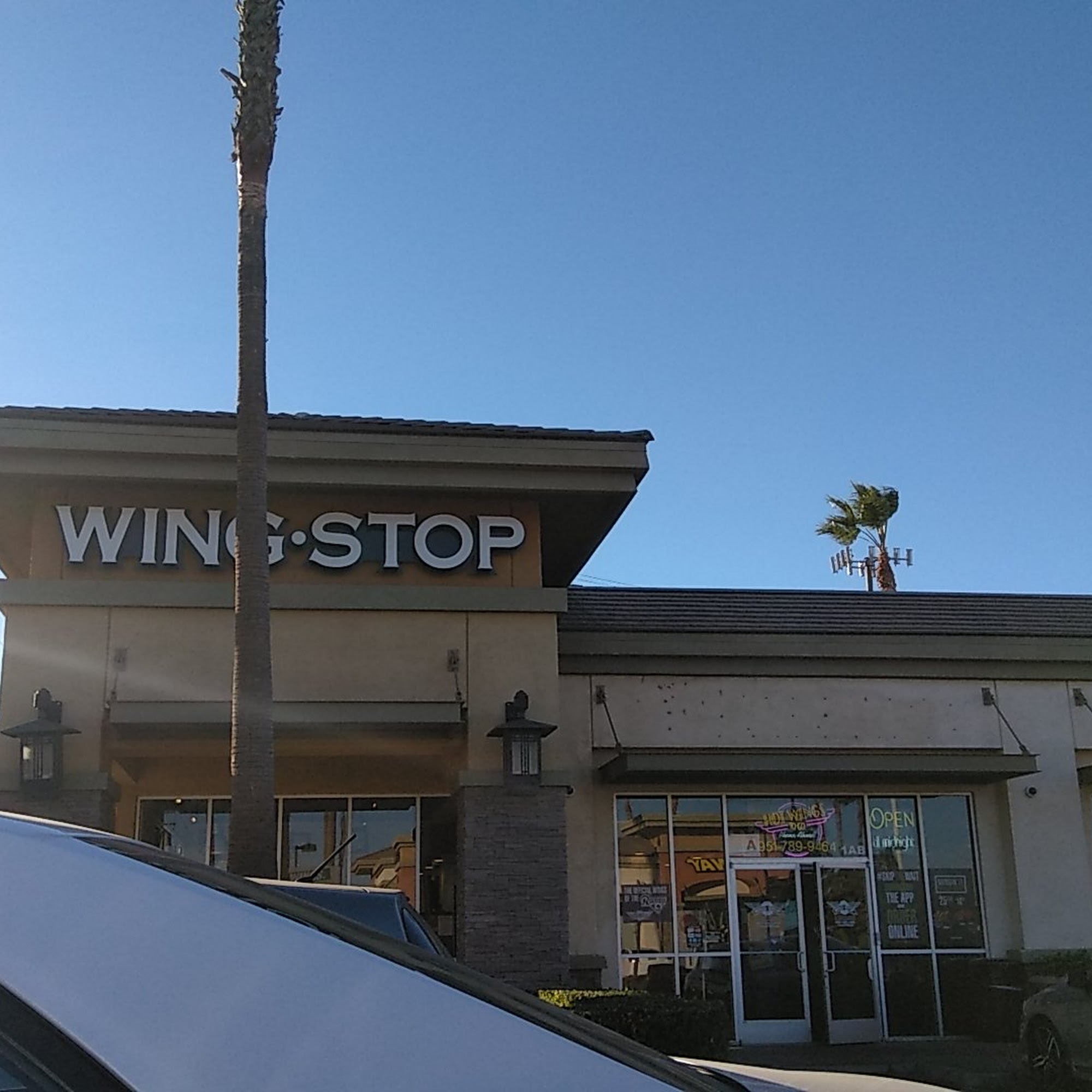 Wingstop Riverside