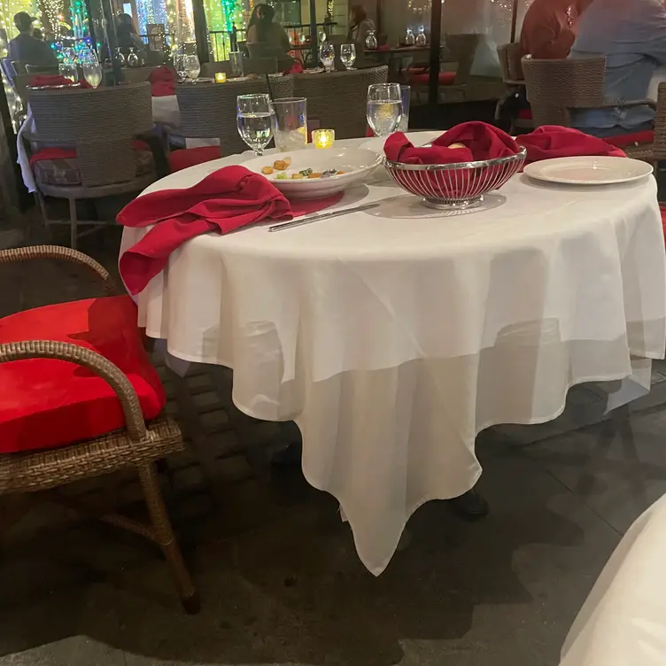 Photo credit: opentable