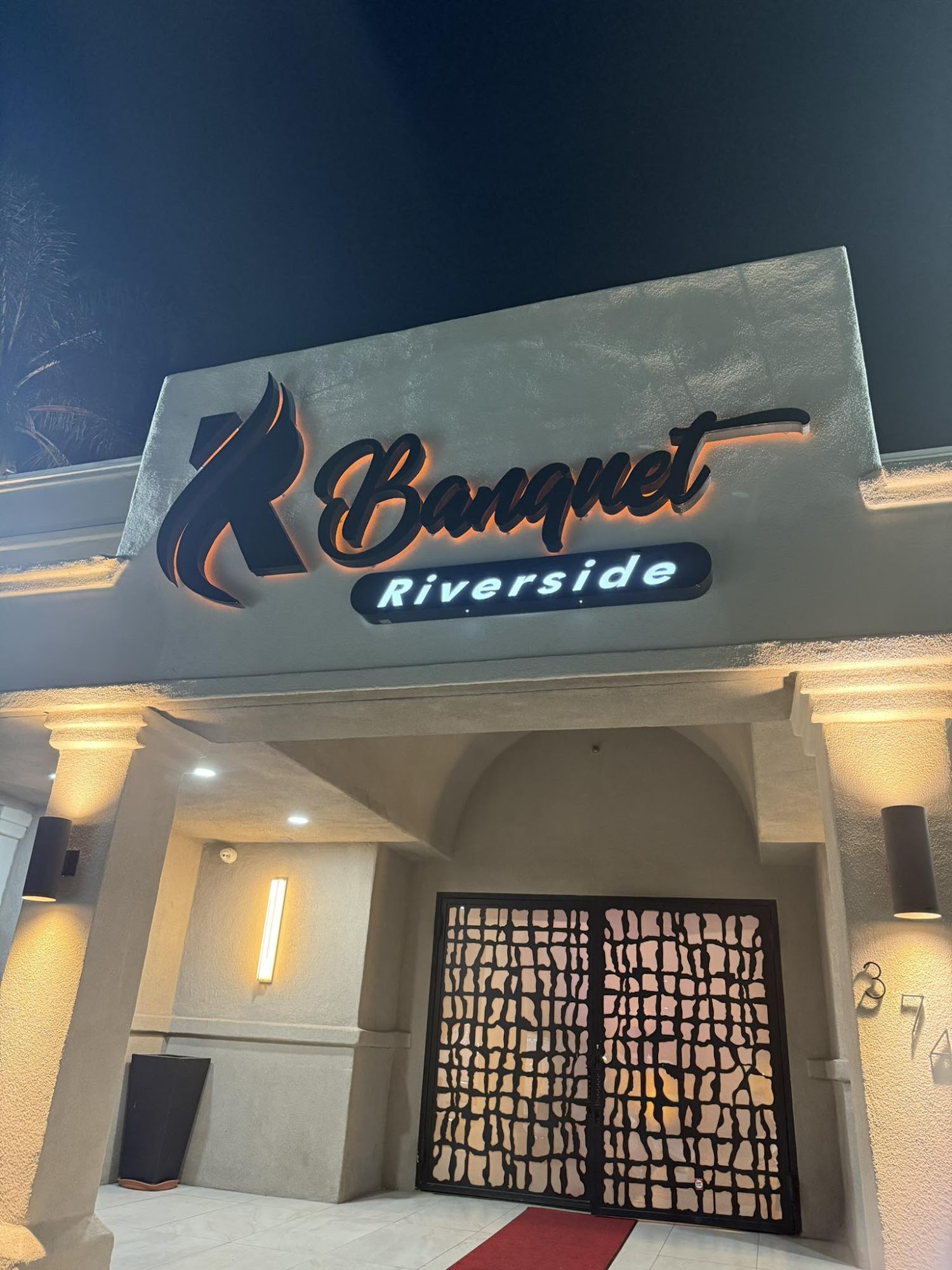 R Banquet-Riverside Riverside