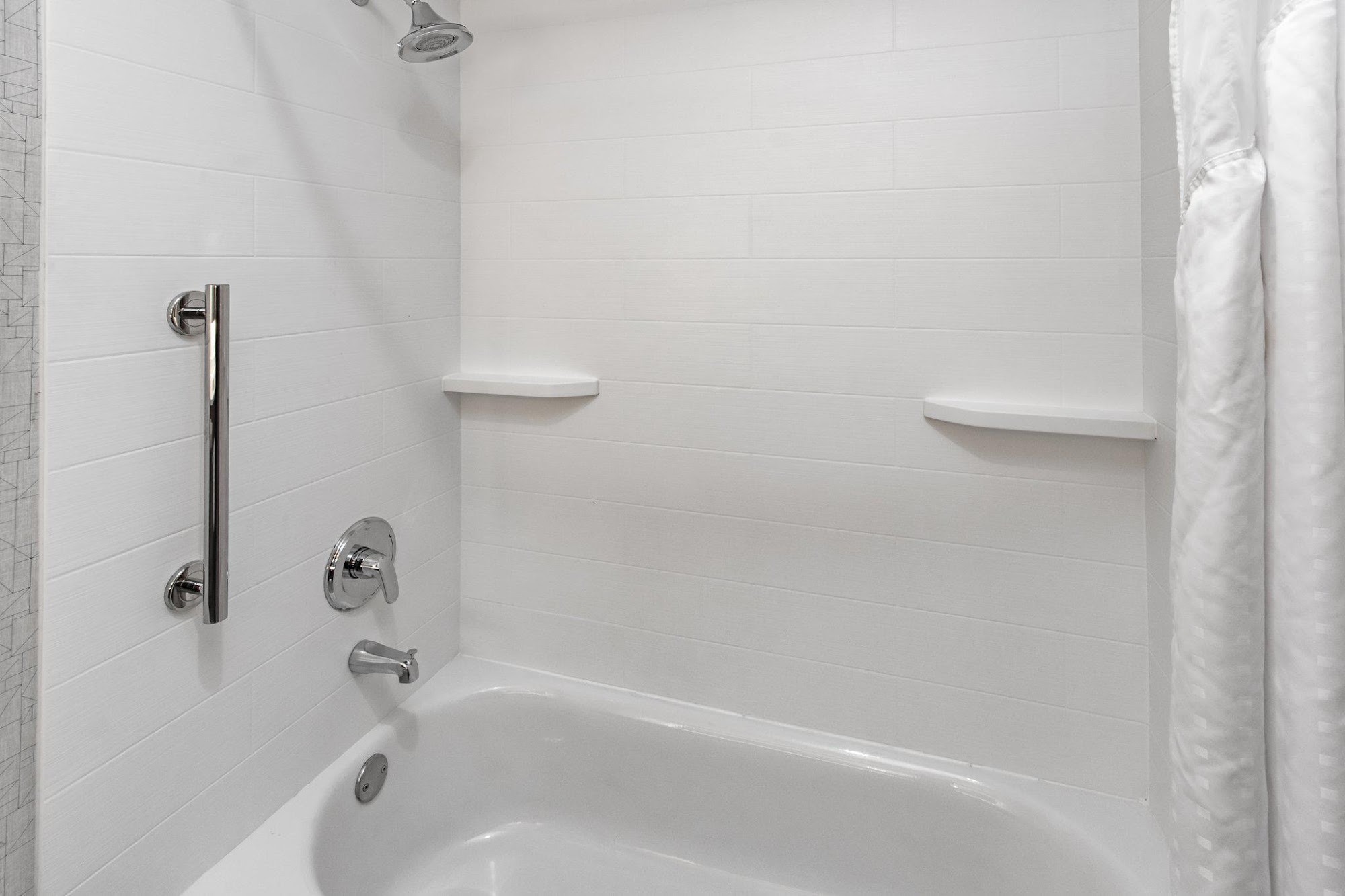 Holiday Inn Express & Suites Roseville - Galleria Area by IHG Menu