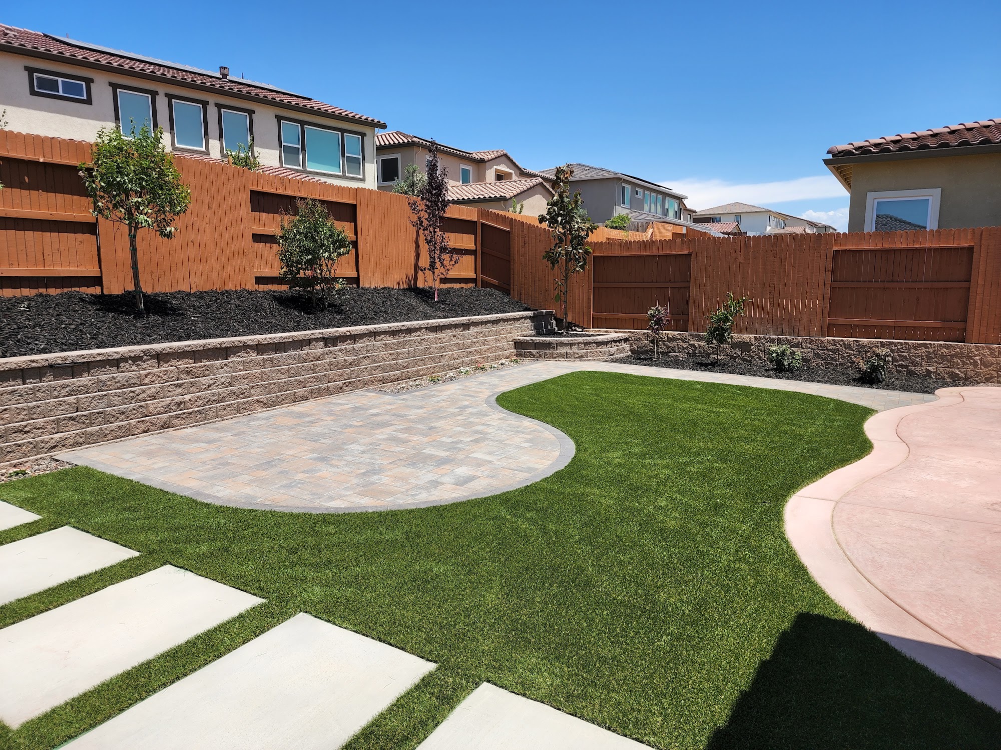 Caligreen Landscaping 645 Amber Ct, Roseville California 95678
