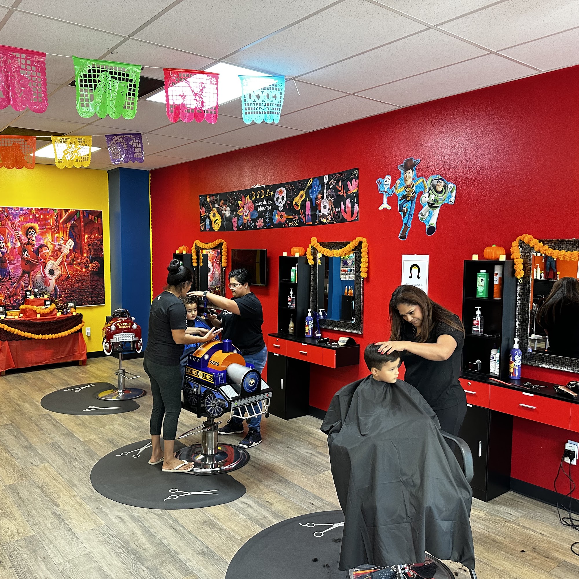 Super Kids Salon 945 Roseville Pkwy Suite #150, Roseville California 95678
