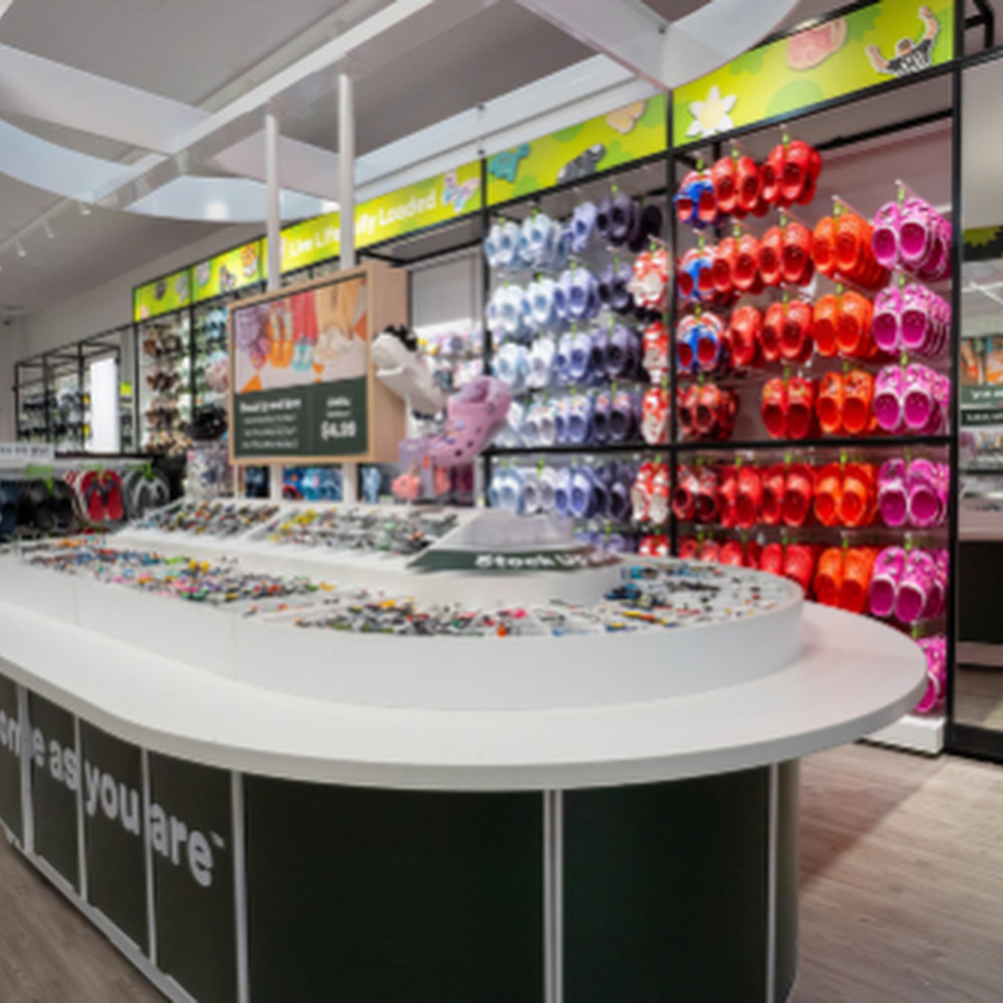 Crocs at Galleria at Roseville