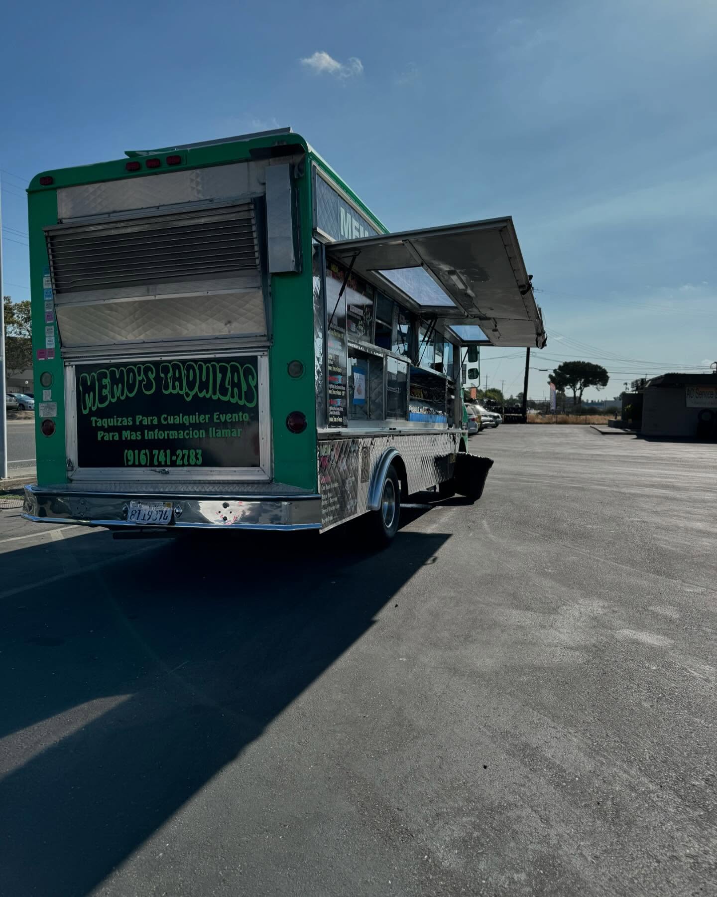 Old Style Taco's & Burrito Truck