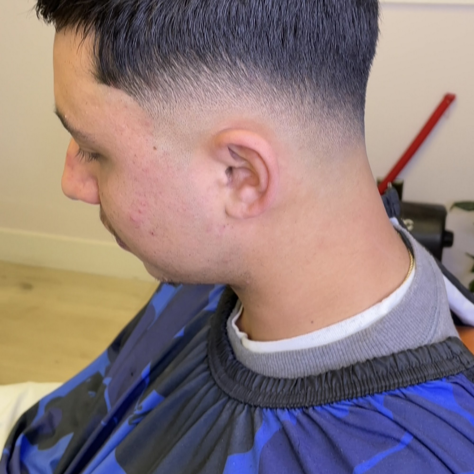 AngeloIsBarber 5340 Elvas Ave, Sacramento California 95819