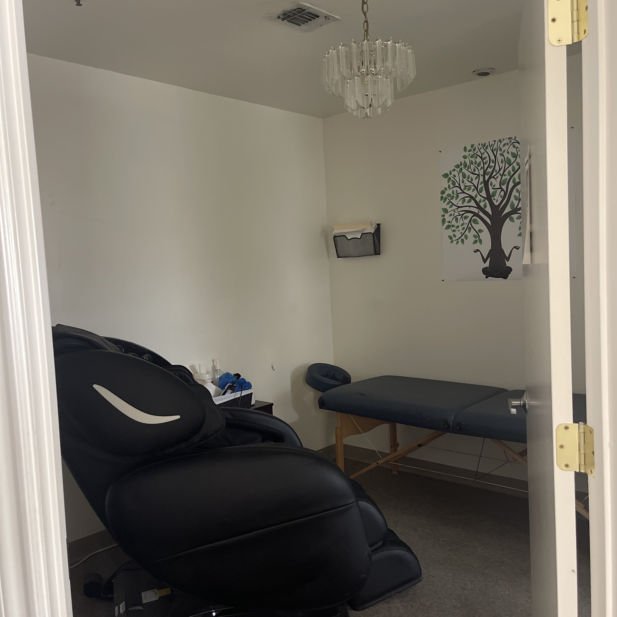 Restoration Health Center - Accident Injury Doctors Sacramento 5222 Madison Ave Suite A, Sacramento California 95841