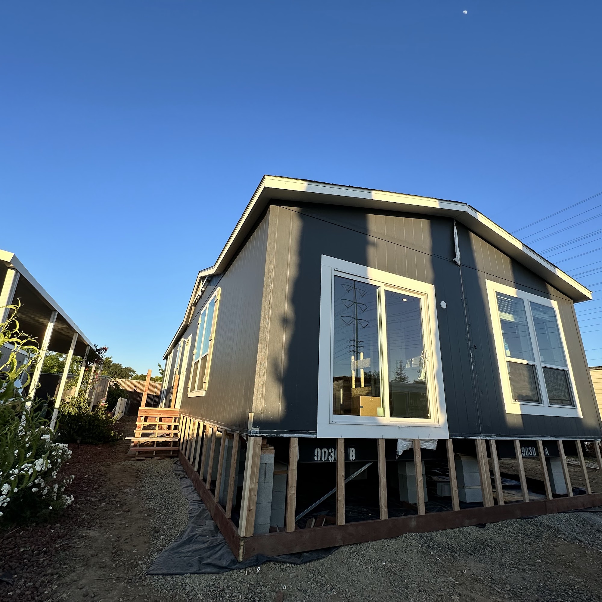 Capital Mobile Estates LLC 6701 63rd St, Sacramento