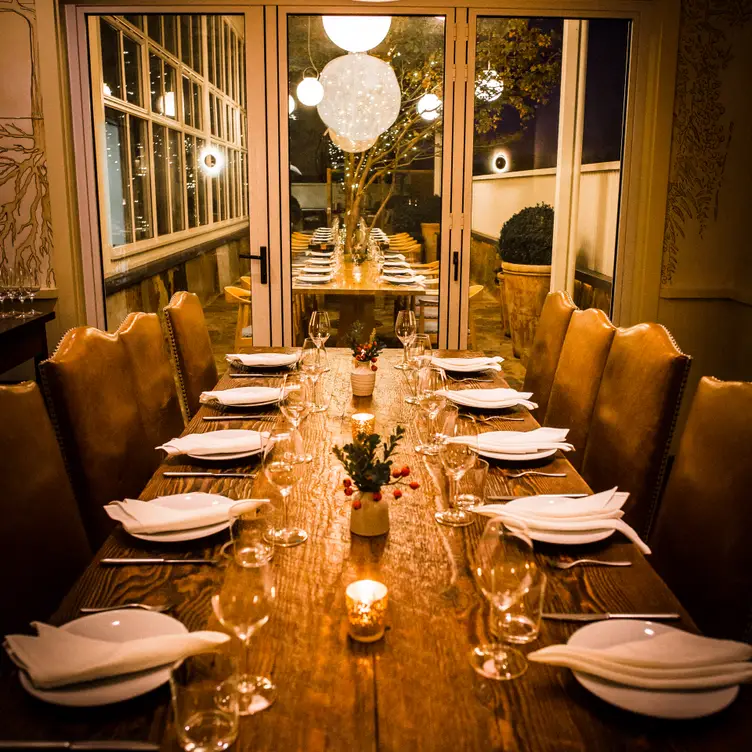 Photo credit: opentable