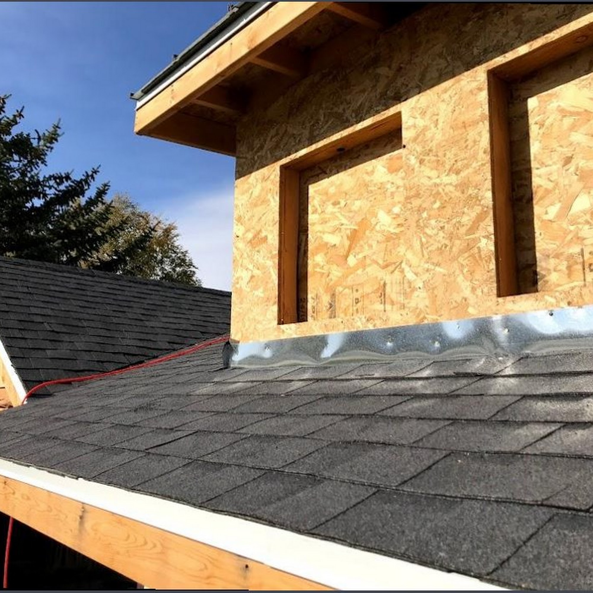 George & Sons Roof Architecture